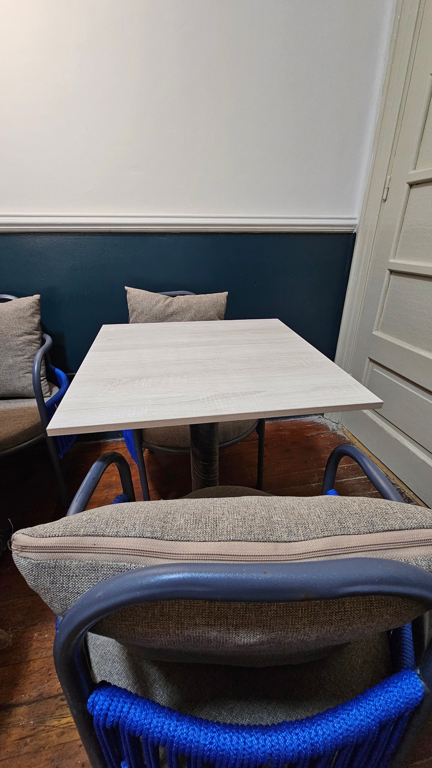Shared Table 2 Person (Indoor) - 12 Hours Pass - Free Wifi Access