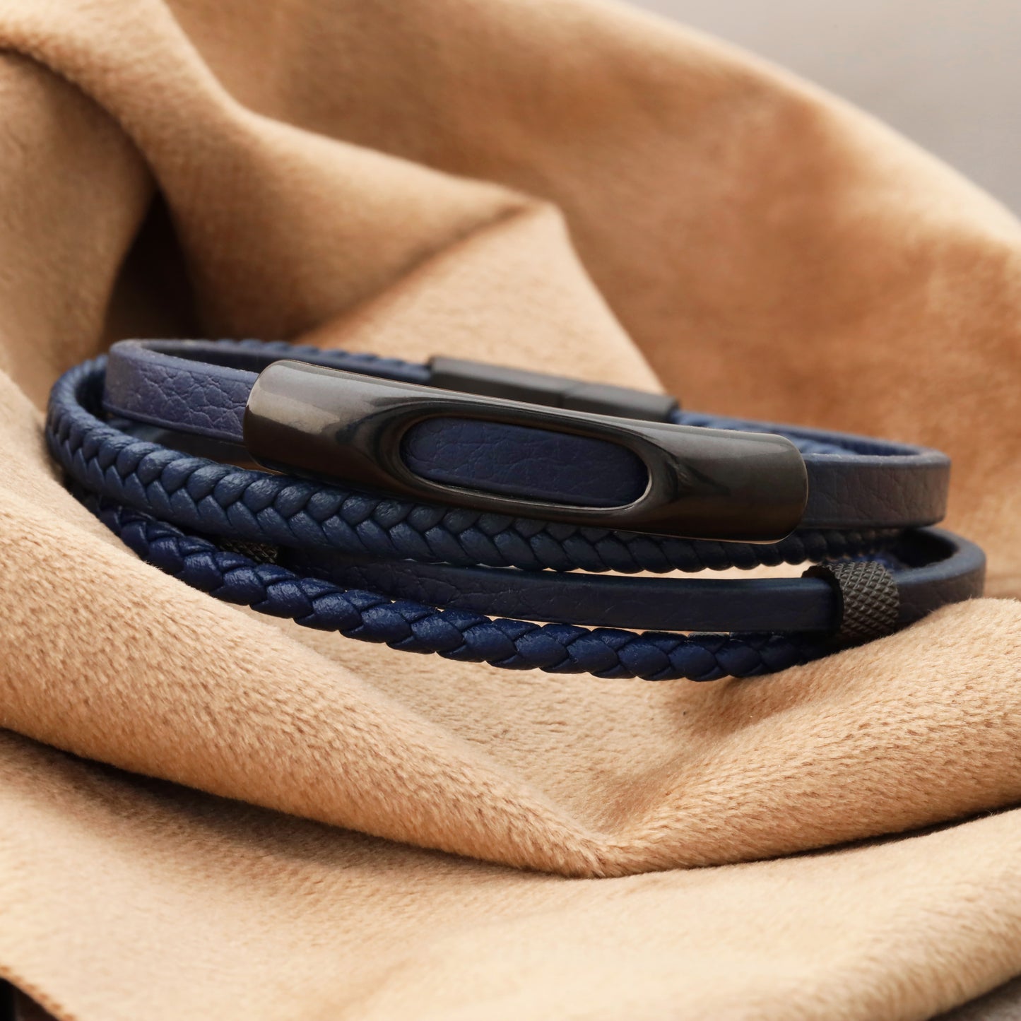 Elegant Bear men's bracelet made of blue leather with matte black metal and secure magnetic closure - L1111