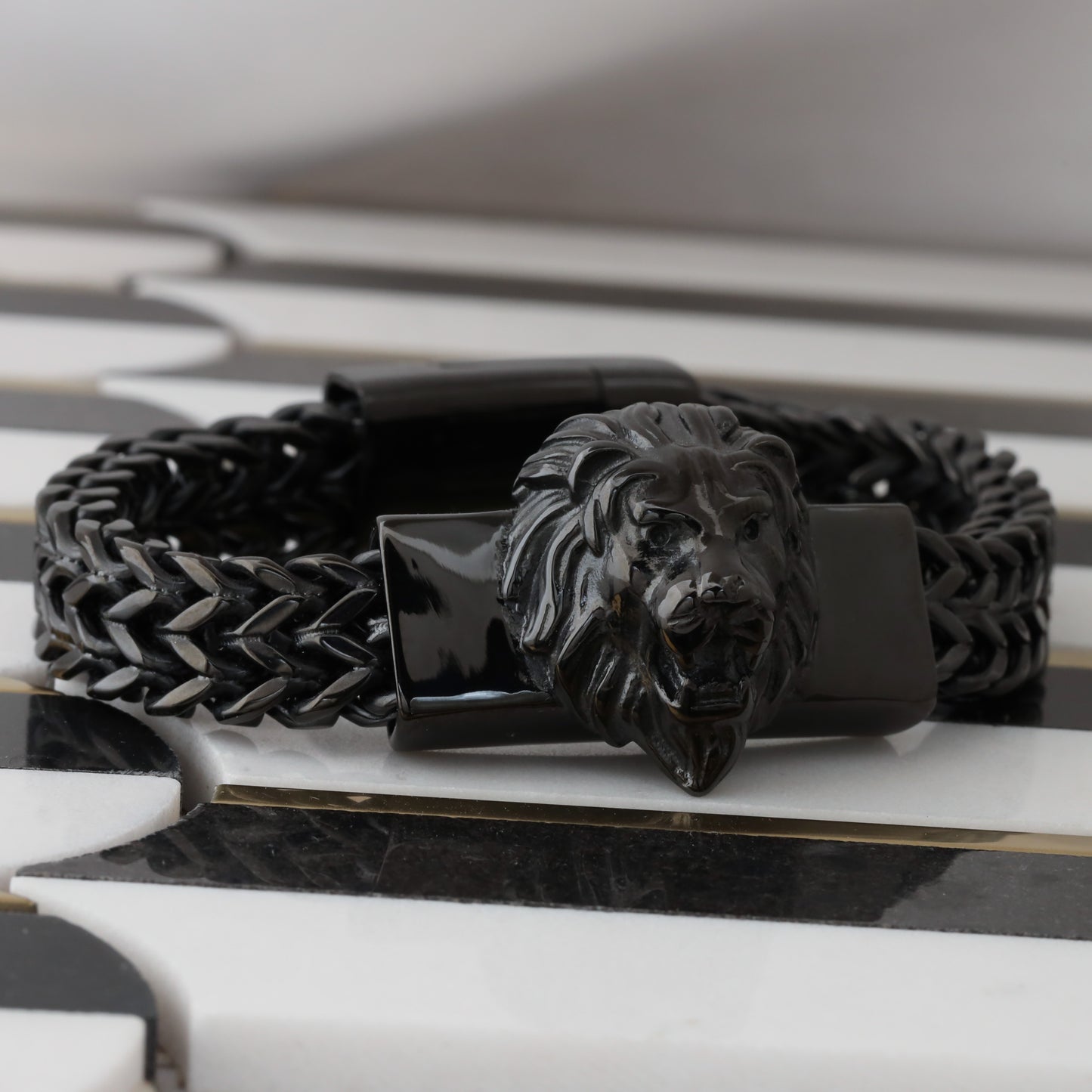 Lion Head Stainless Steel Chain Bracelet - Premium Quality - L1000