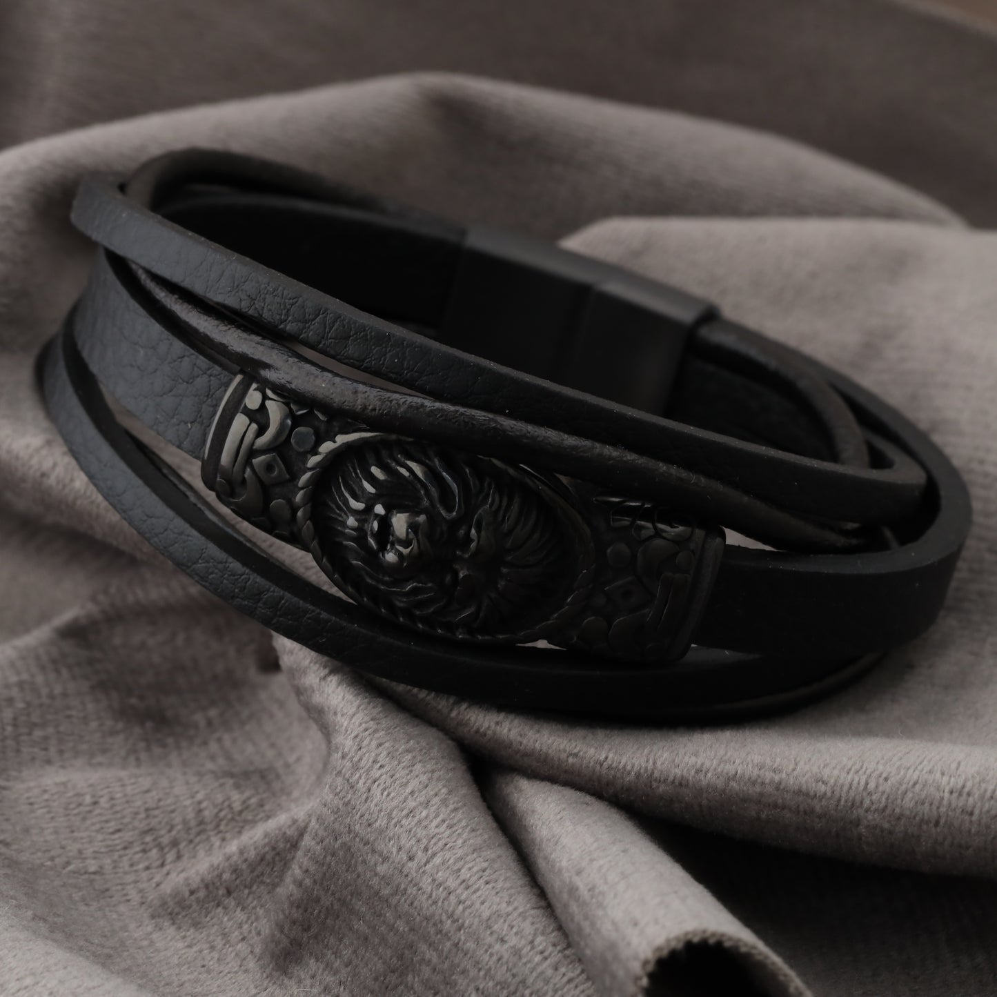 Black Leather Bracelet L1196