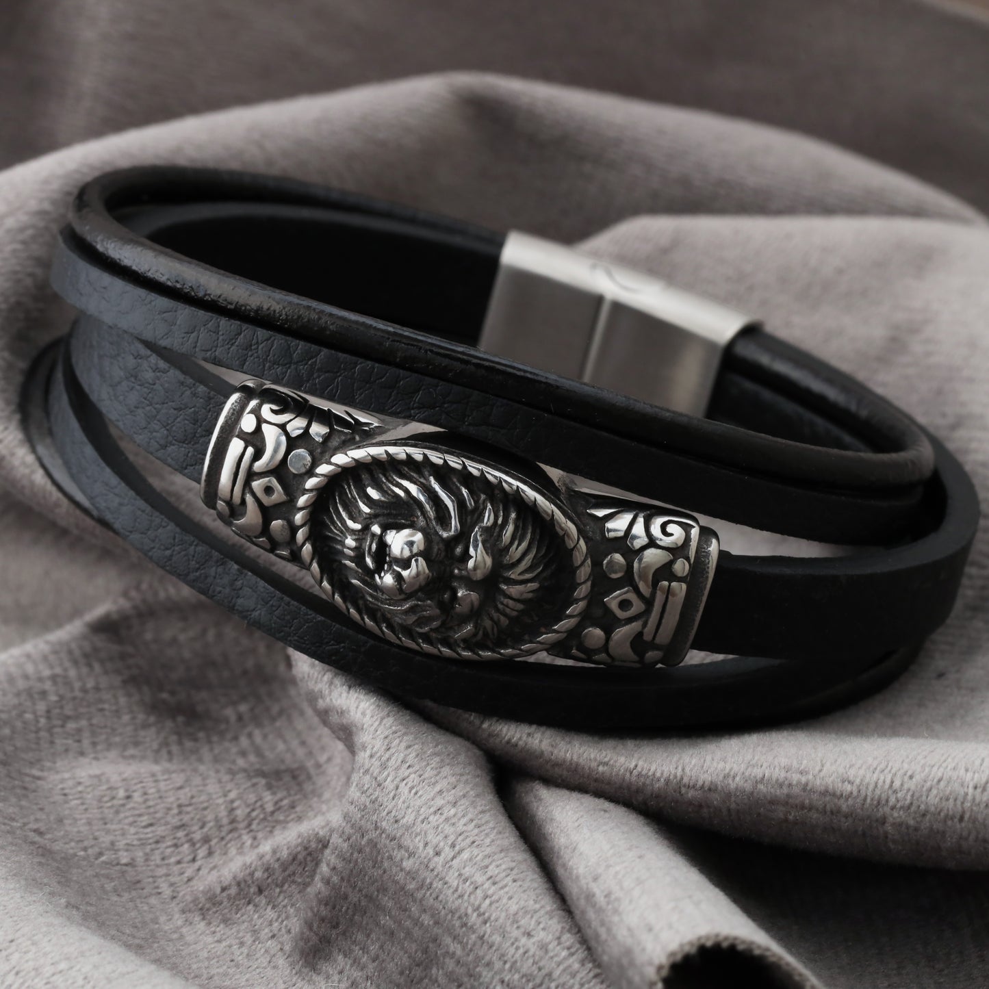 Lion Sealing Black Genuine Leather Silver Stainless Steel Bracelet L1197