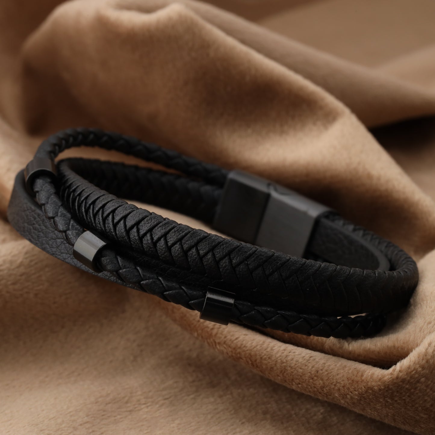 Black Leather Bracelet L1263