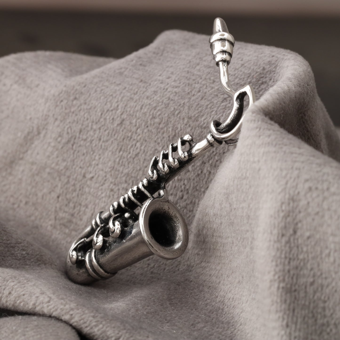 Saxophone Pendant S41