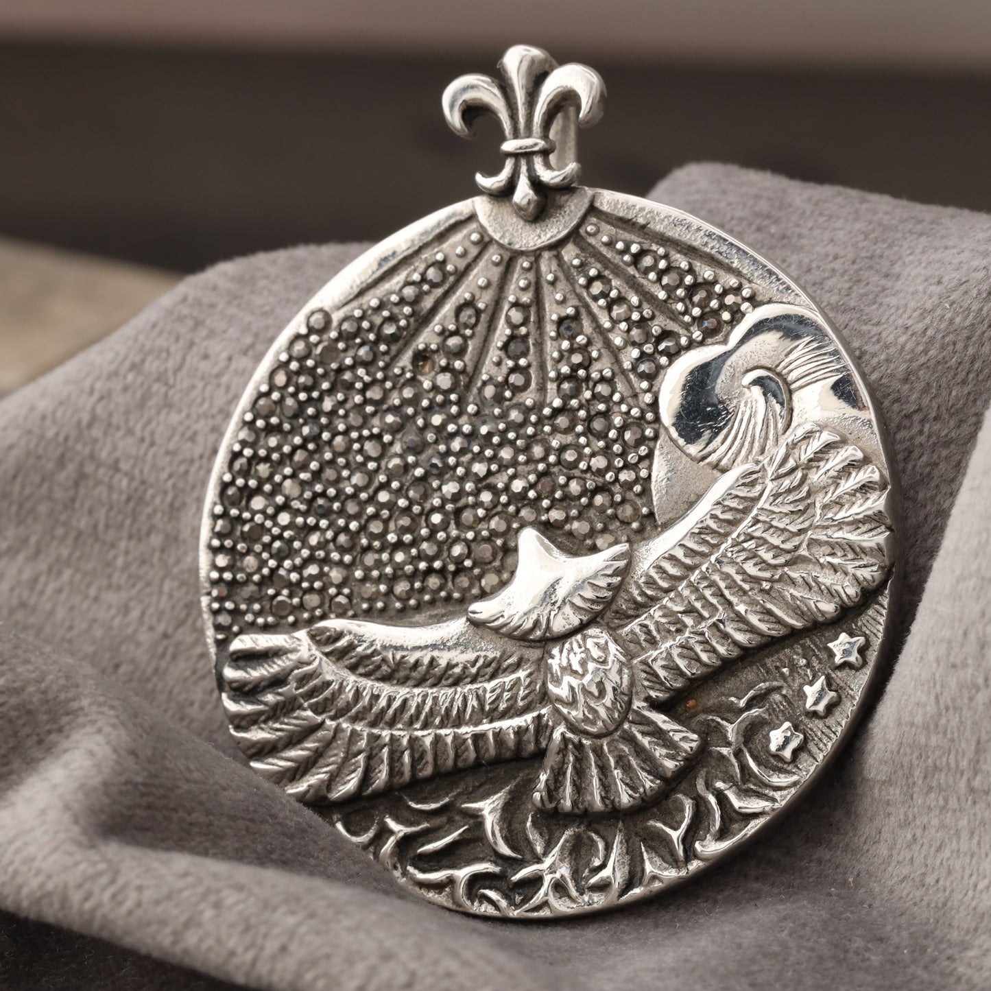 Eagle Pendant N2000
