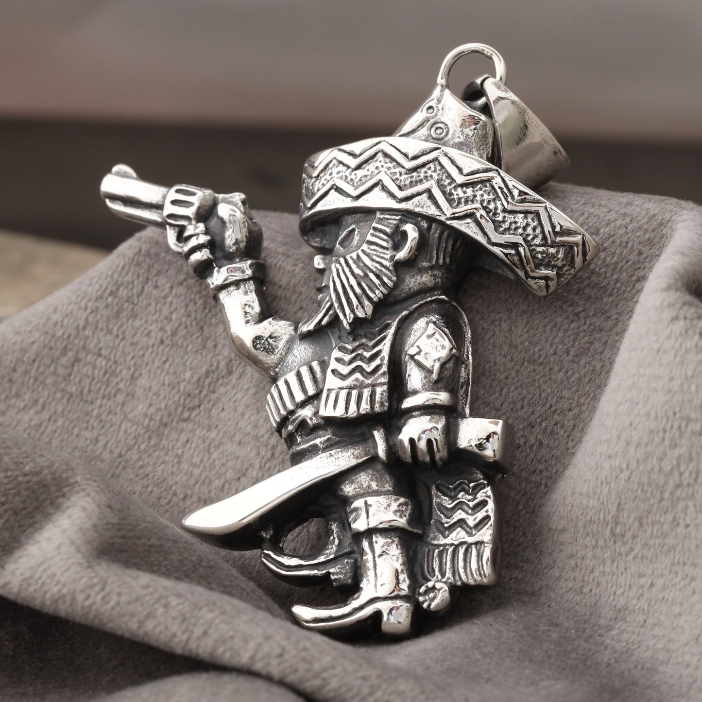 Aztec Warrior Pendant N2034