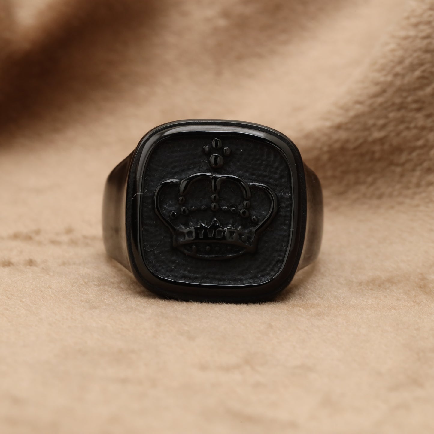 Black Crown Signet Ring R83