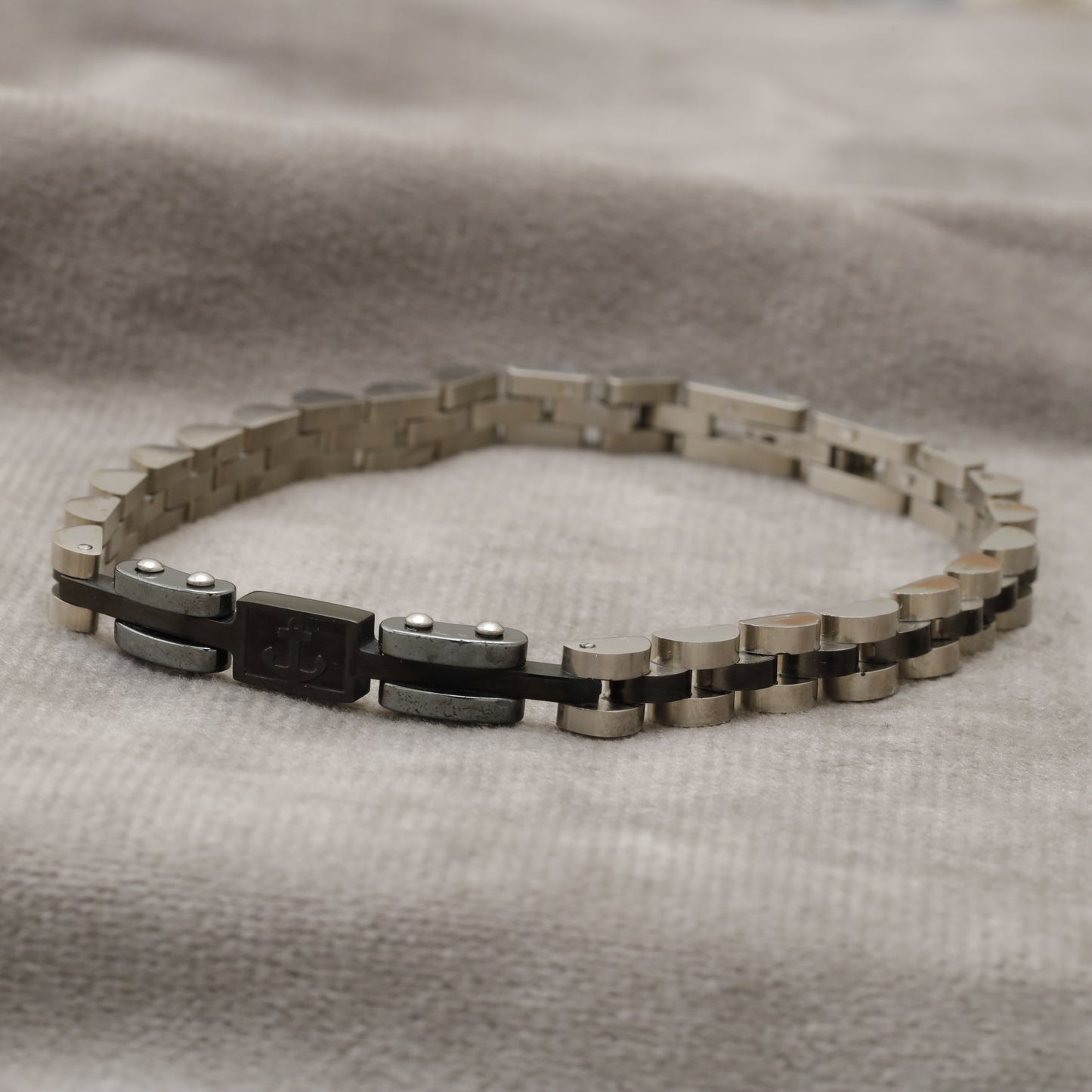 Two Tone Silver & Black Stainless Steel Watch Style Link Bracelet with Silver Studs B12
