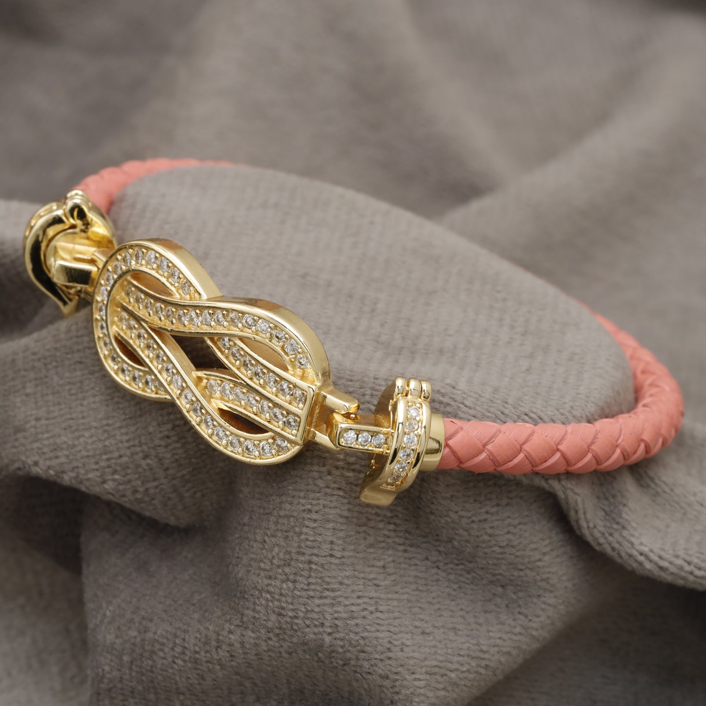 Pink Braided Leather Bracelet Gold Crystal Infinity Knot Clasp KAR86 – إسوارة جلد وردي عقدة