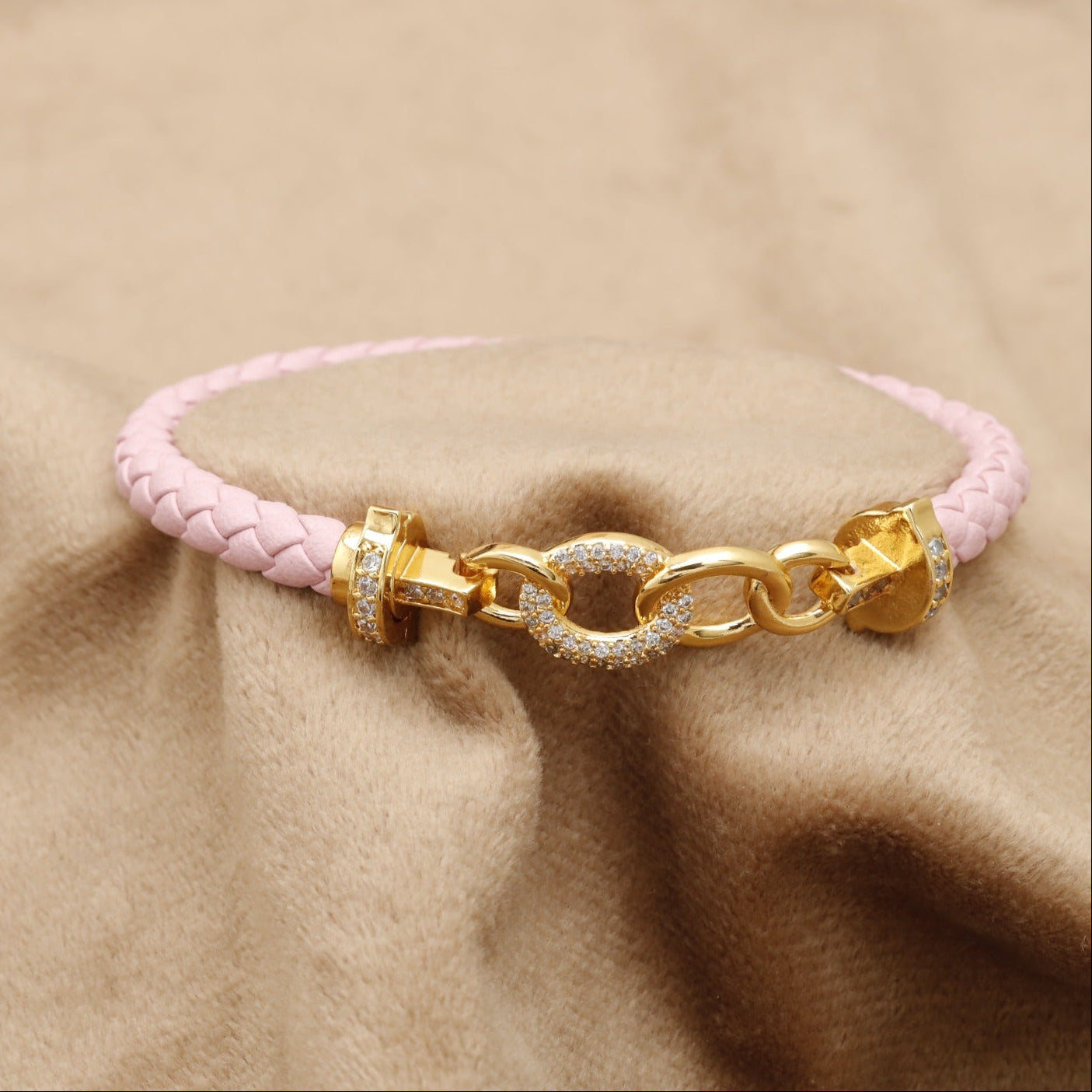 Pink Braided Leather Bracelet Gold Crystal Chain Link Clasp KAR51 – إسوارة جلد وردي سلسلة