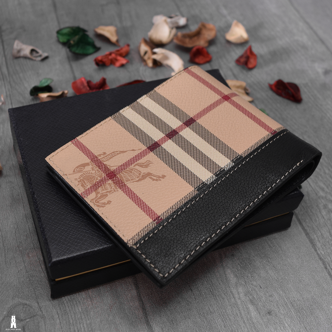 BURBERRY Natural Leather Wallet W6