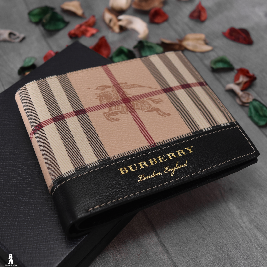 BURBERRY Natural Leather Wallet W6