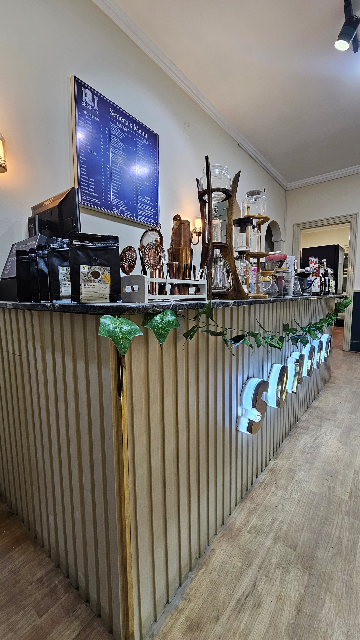 Single Chair (1 Person Smoking Room) - 12 Hours Pass - Free Wifi Access