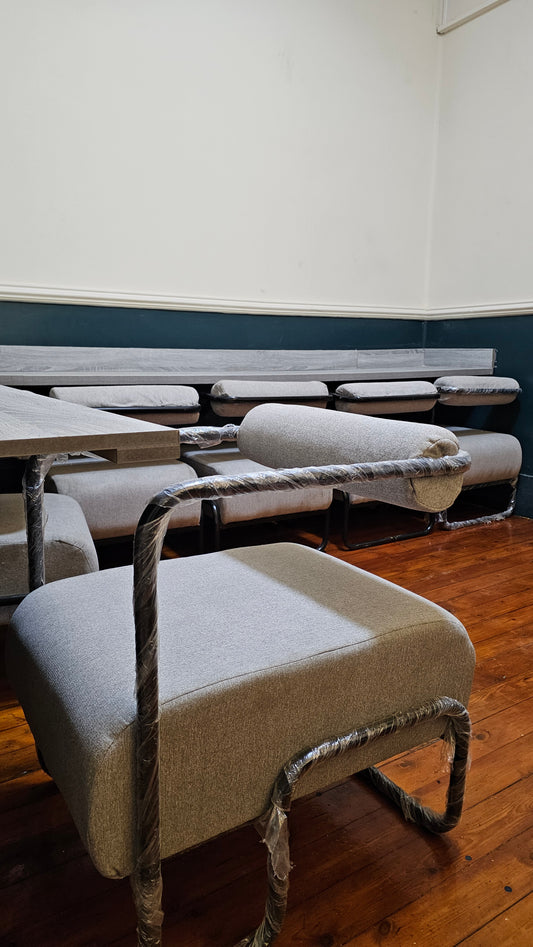 Single Mini Bar Couch (Indoor) - 24 Hours Pass - Free Wifi Access