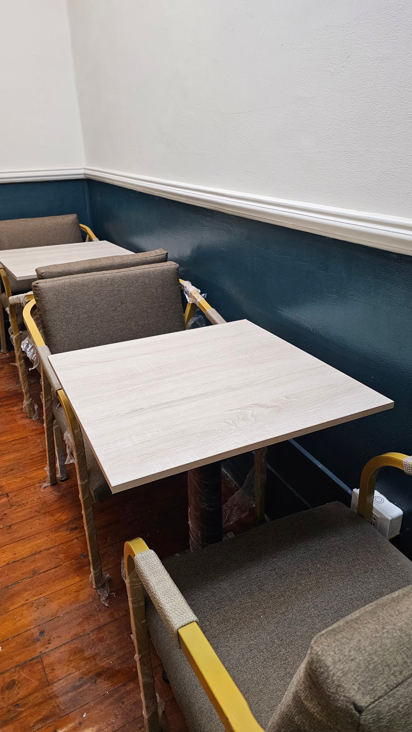 Shared Table (2 Person Indoor) - 24 Hours Pass - Free Wifi Access