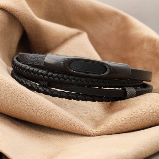 Elegant Bear men's bracelet made of black leather with matte black metal and secure magnetic closure(L1117)