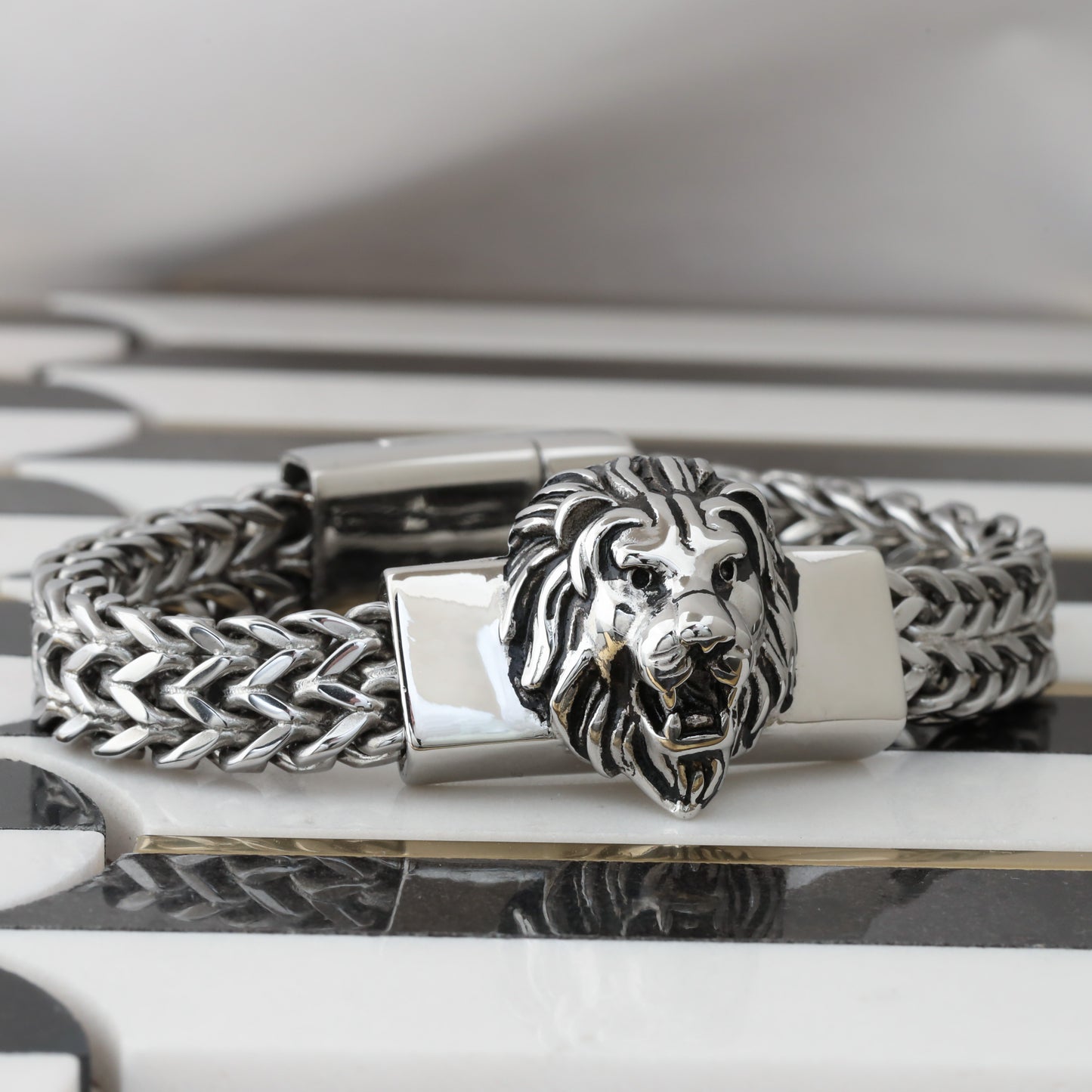 Lion Head Stainless Steel Chain Bracelet - Premium Quality - L1000