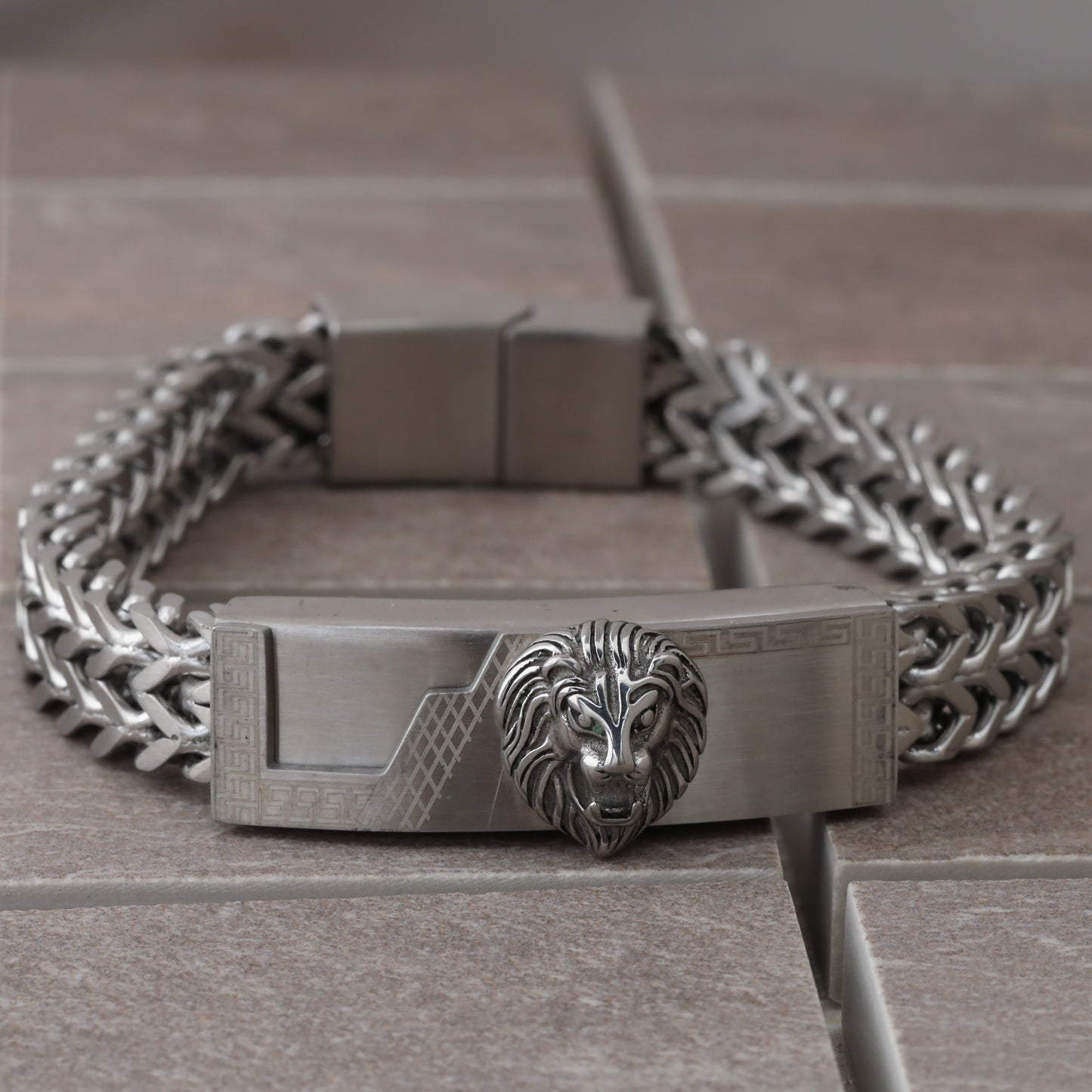 Premium Lion Head Stainless Steel Chain Bracelet - Multi Color - L1002
