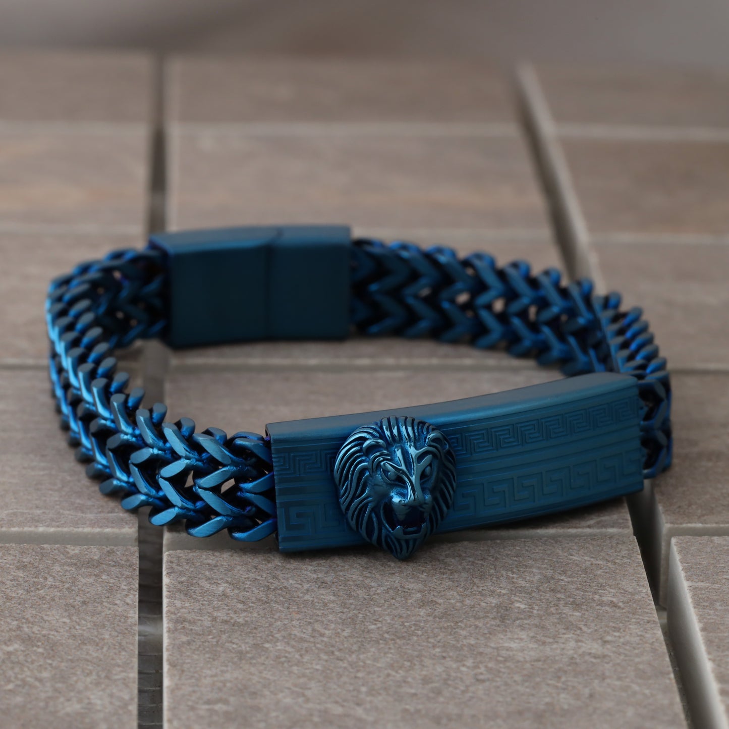 Greek Pattern Lion Head Stainless Steel Chain Bracelet - Premium - L1007