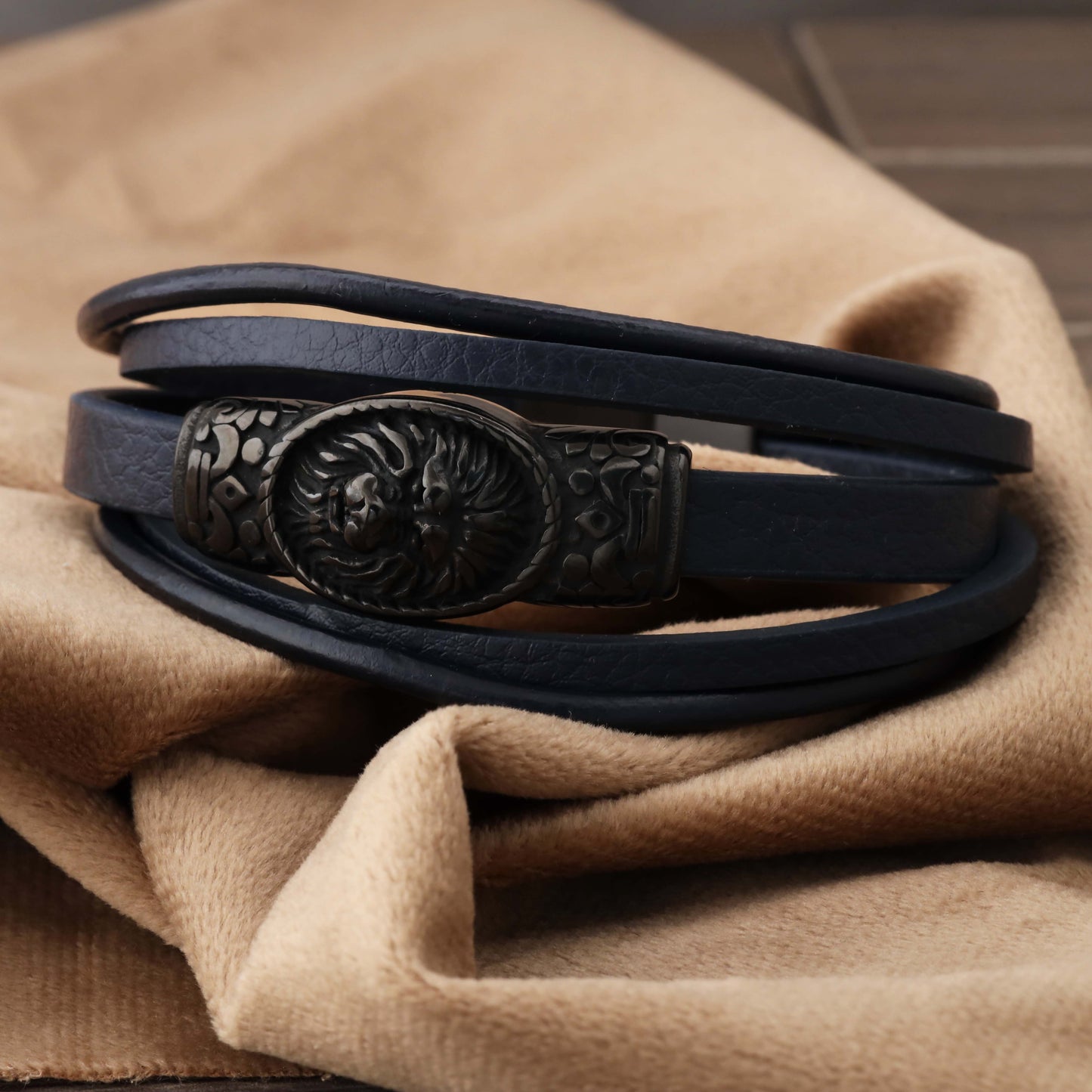 Vintage Lion Leather Bracelet with Magnetic Clasp - L1196