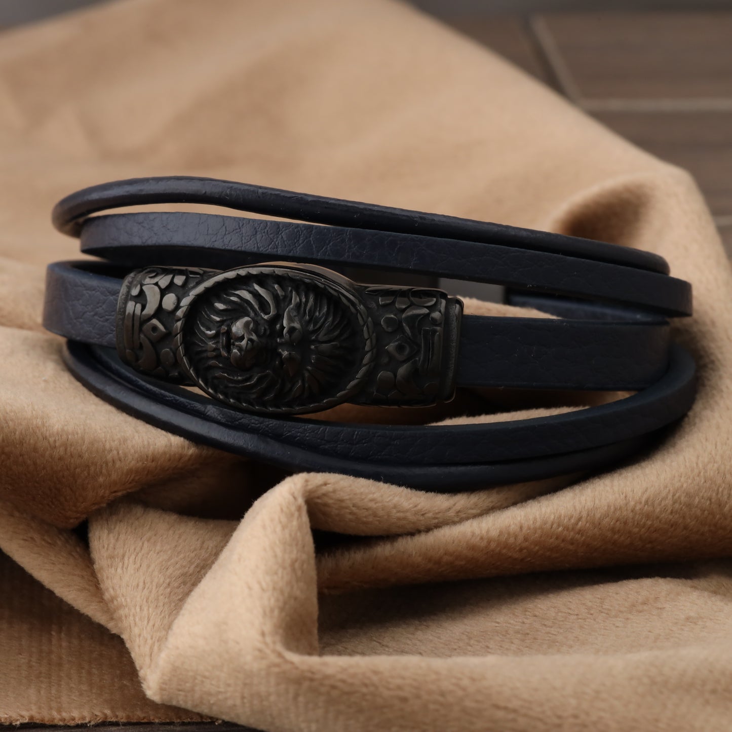 Blue Leather Bracelet L1198