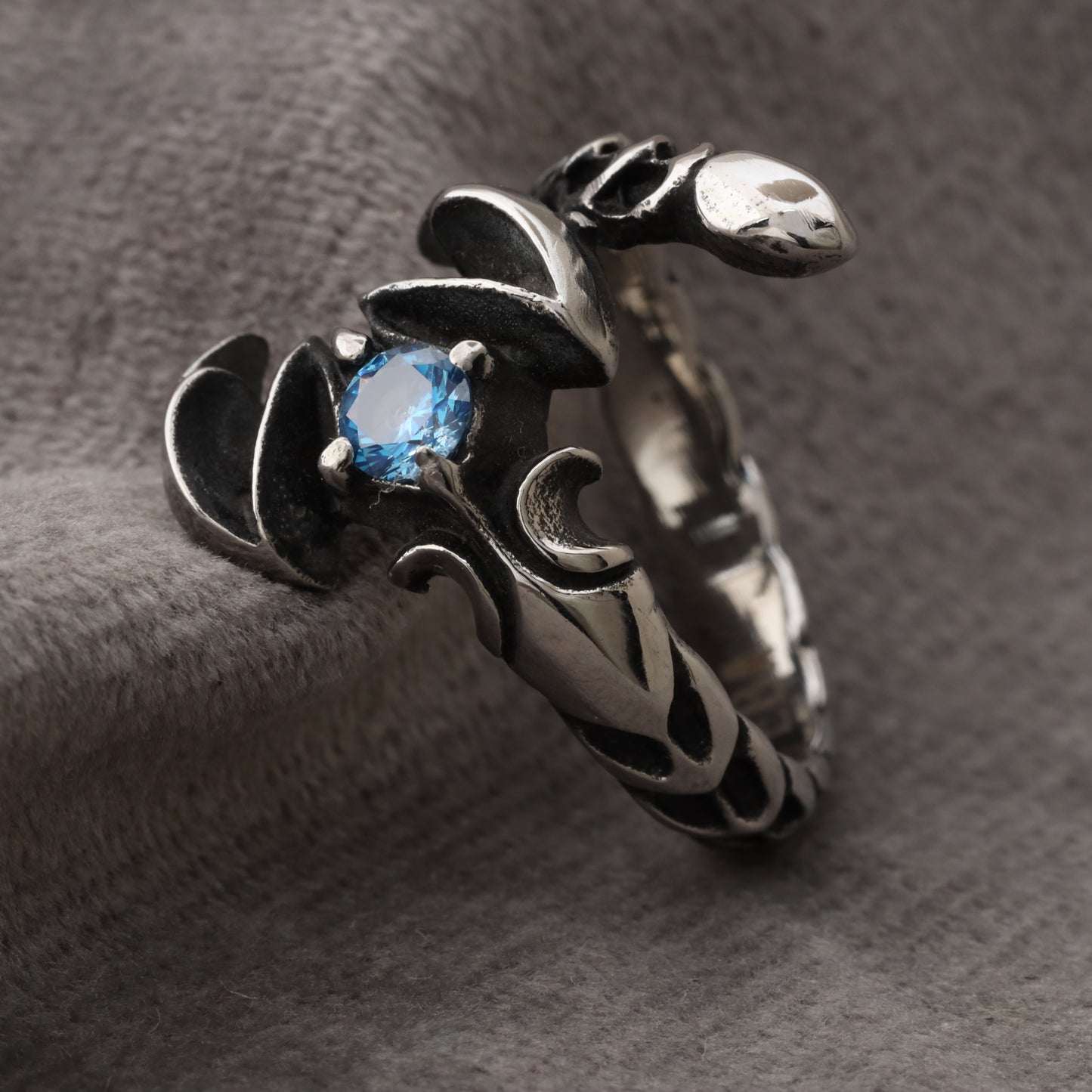 Scorpion Ring A44