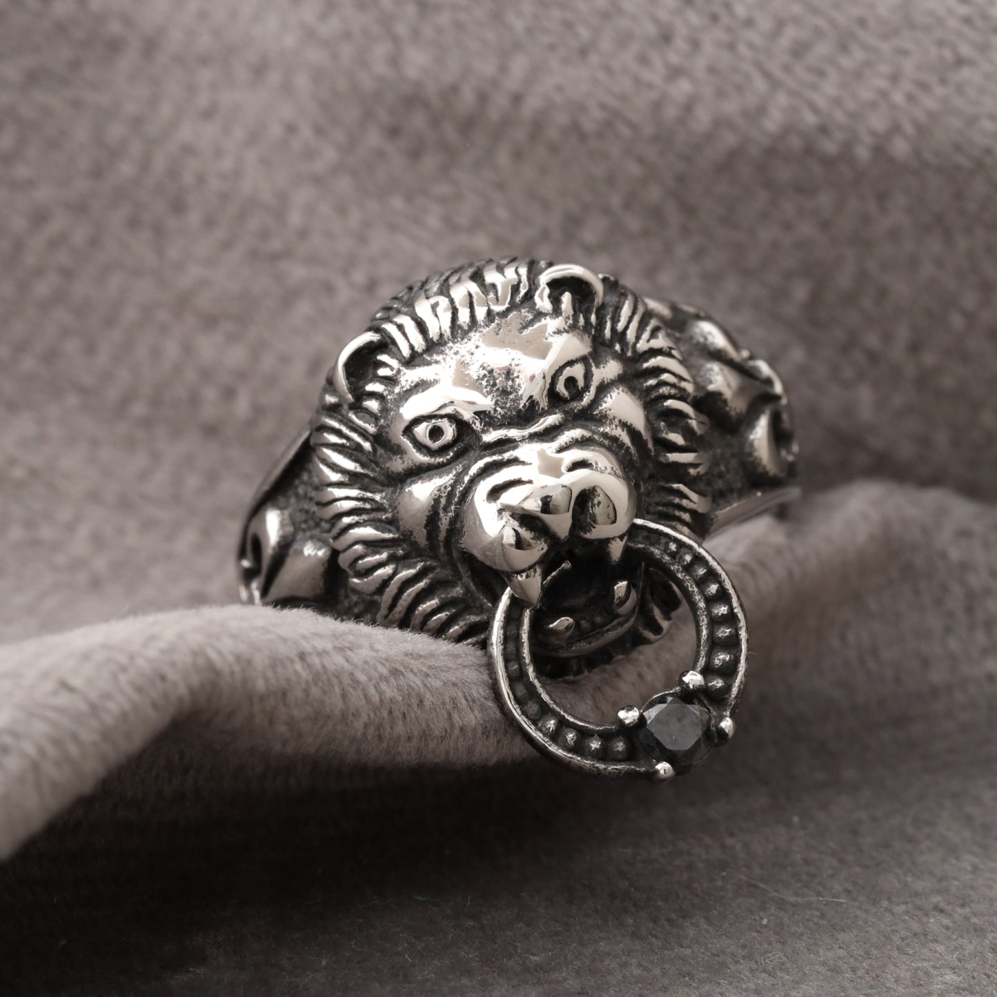 Lion Ring A61