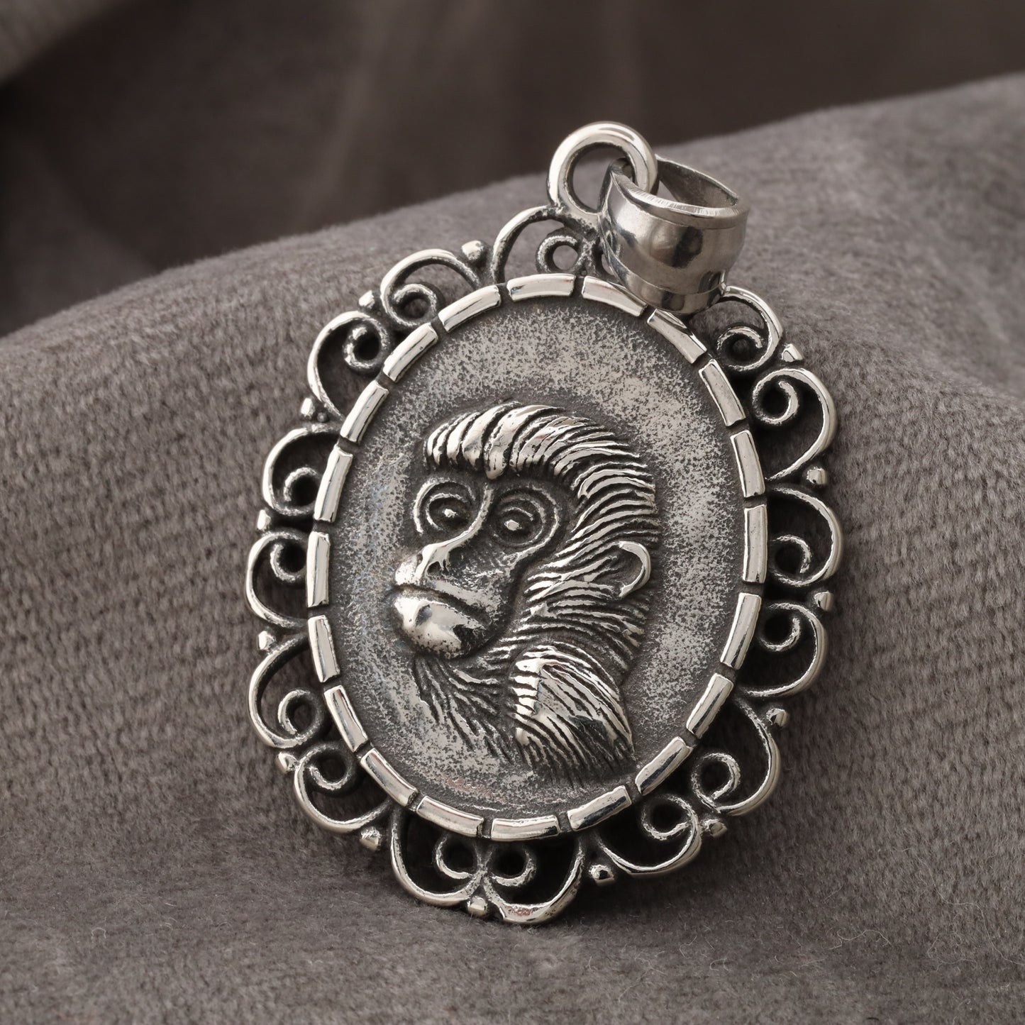 Monkey Pendant S27