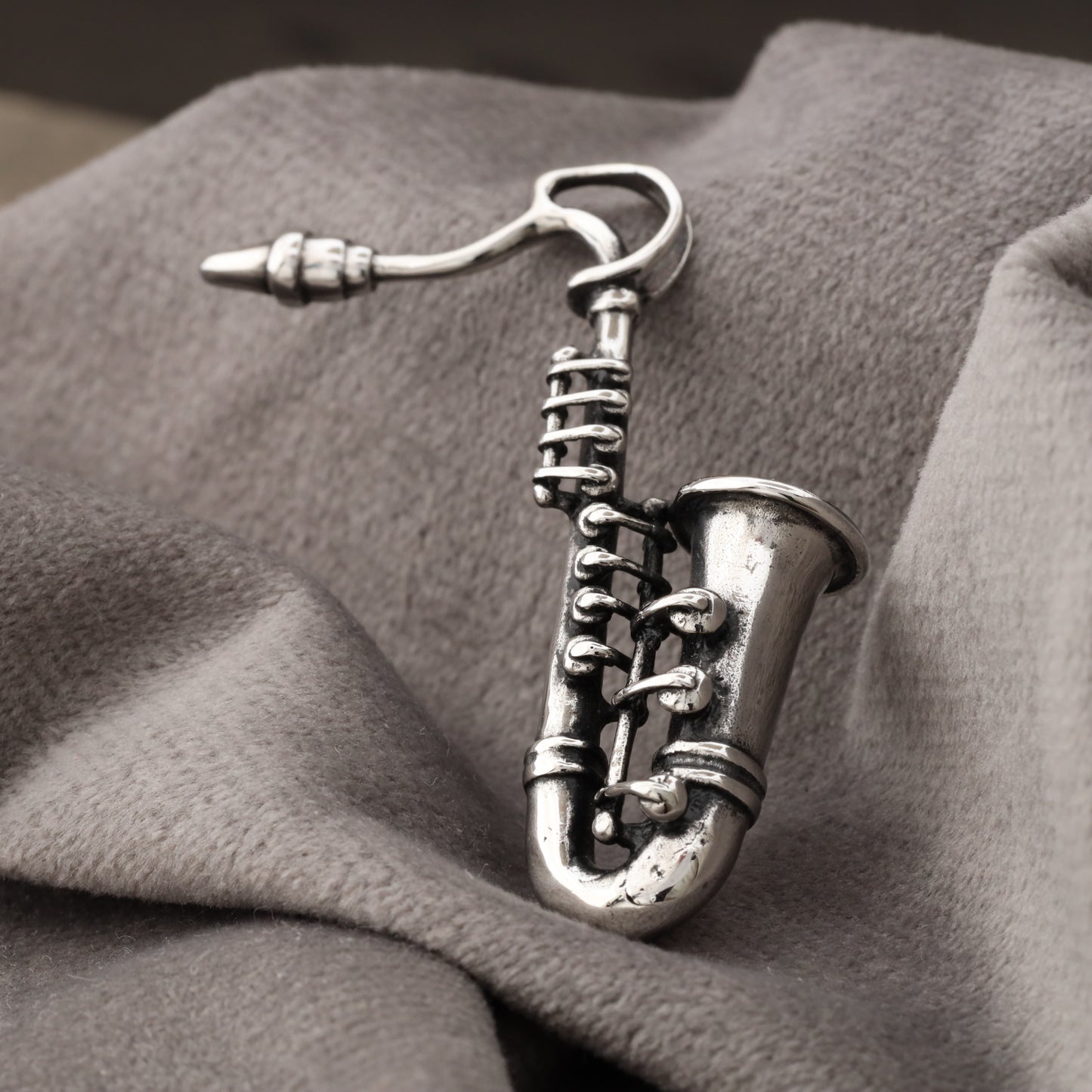 Saxophone Pendant S41