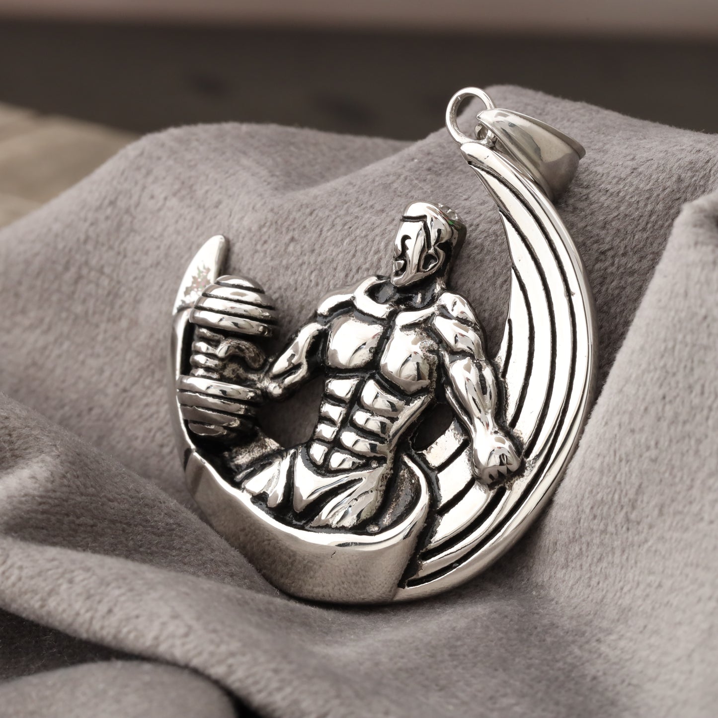 Weightlifter Pendant N2148
