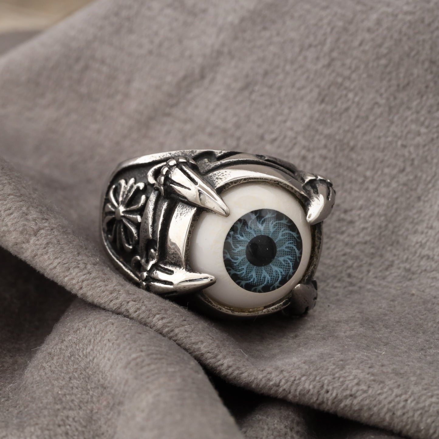 Eye Ring with Claws R1212