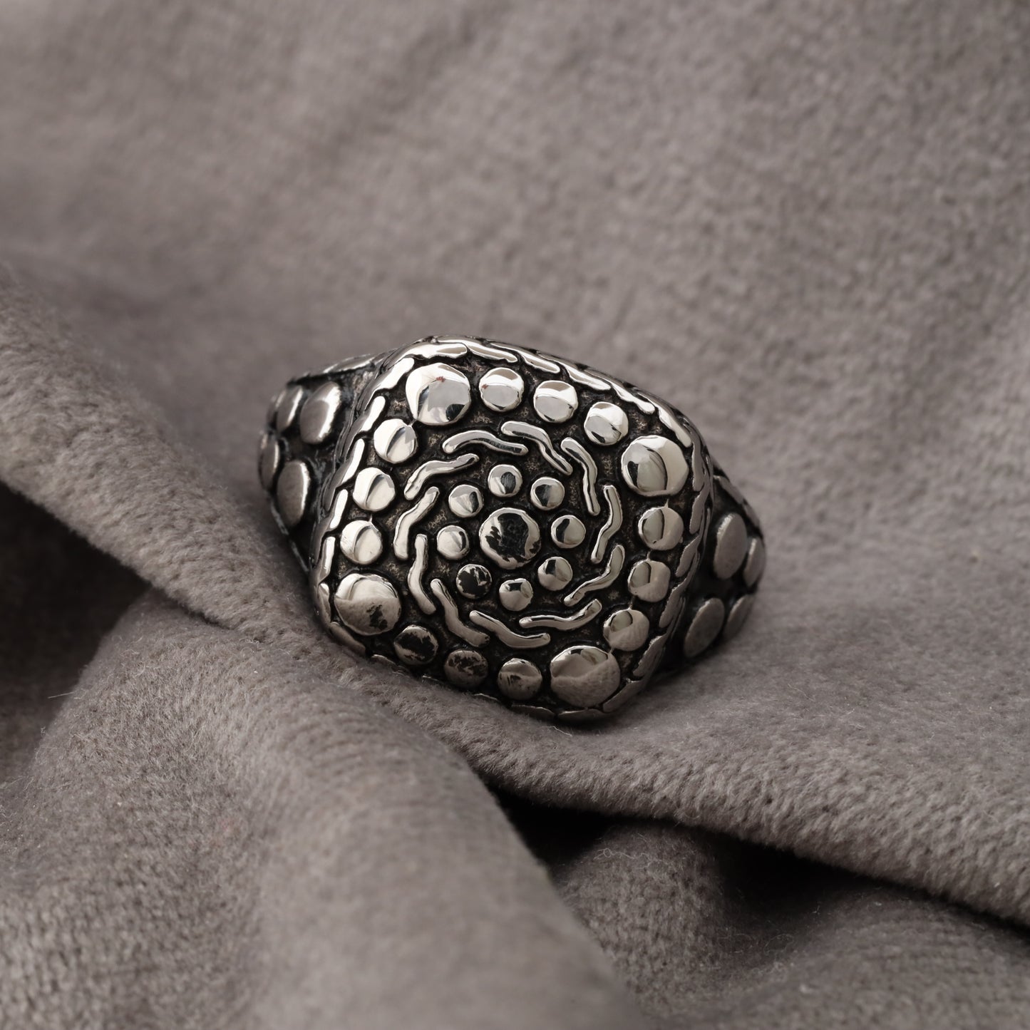 Stainless Steel Ring R1326