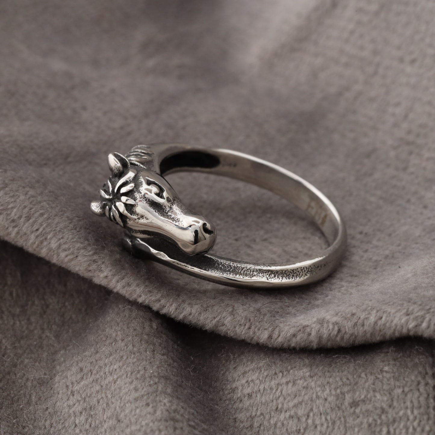 Horse Ring A1000