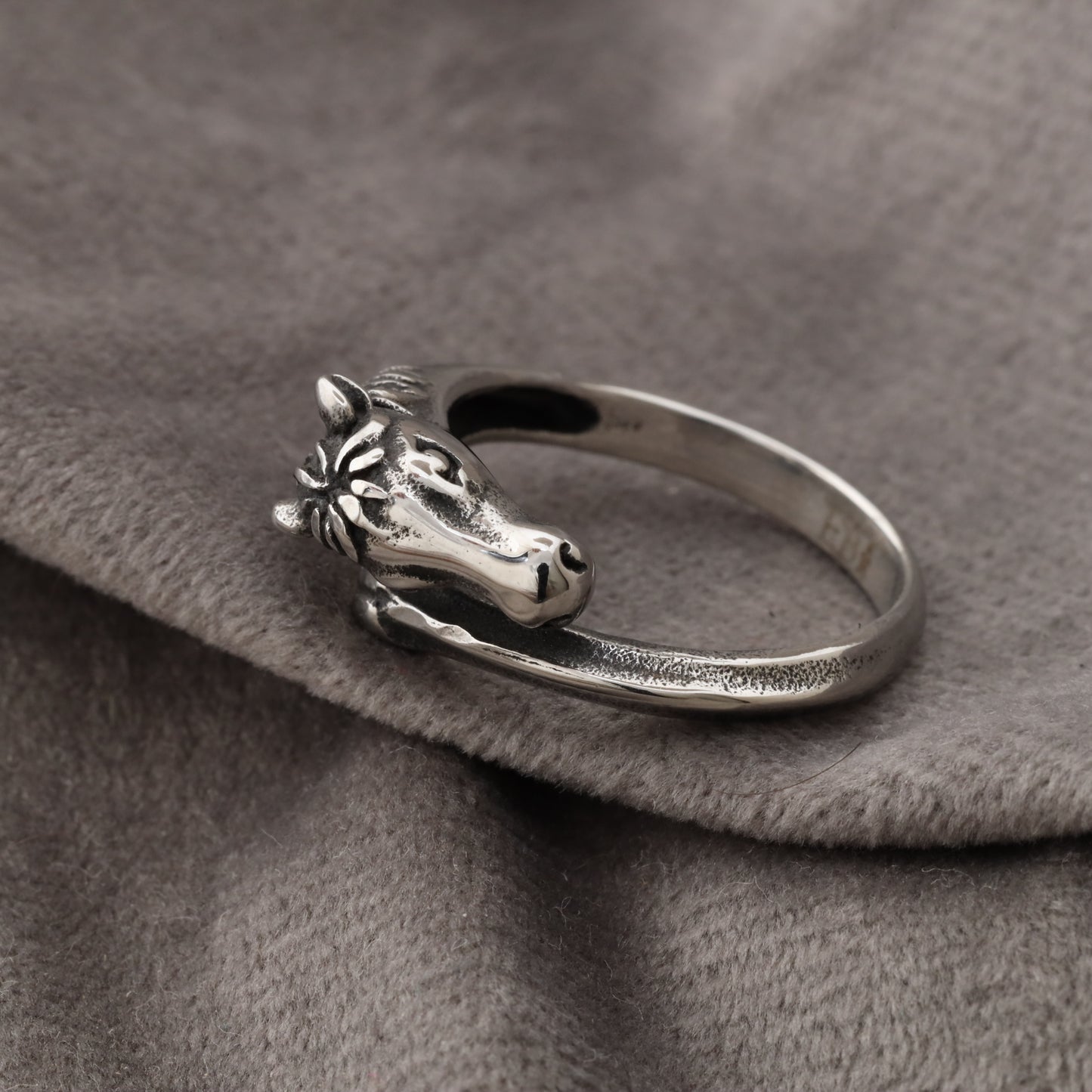 Horse Ring A1000
