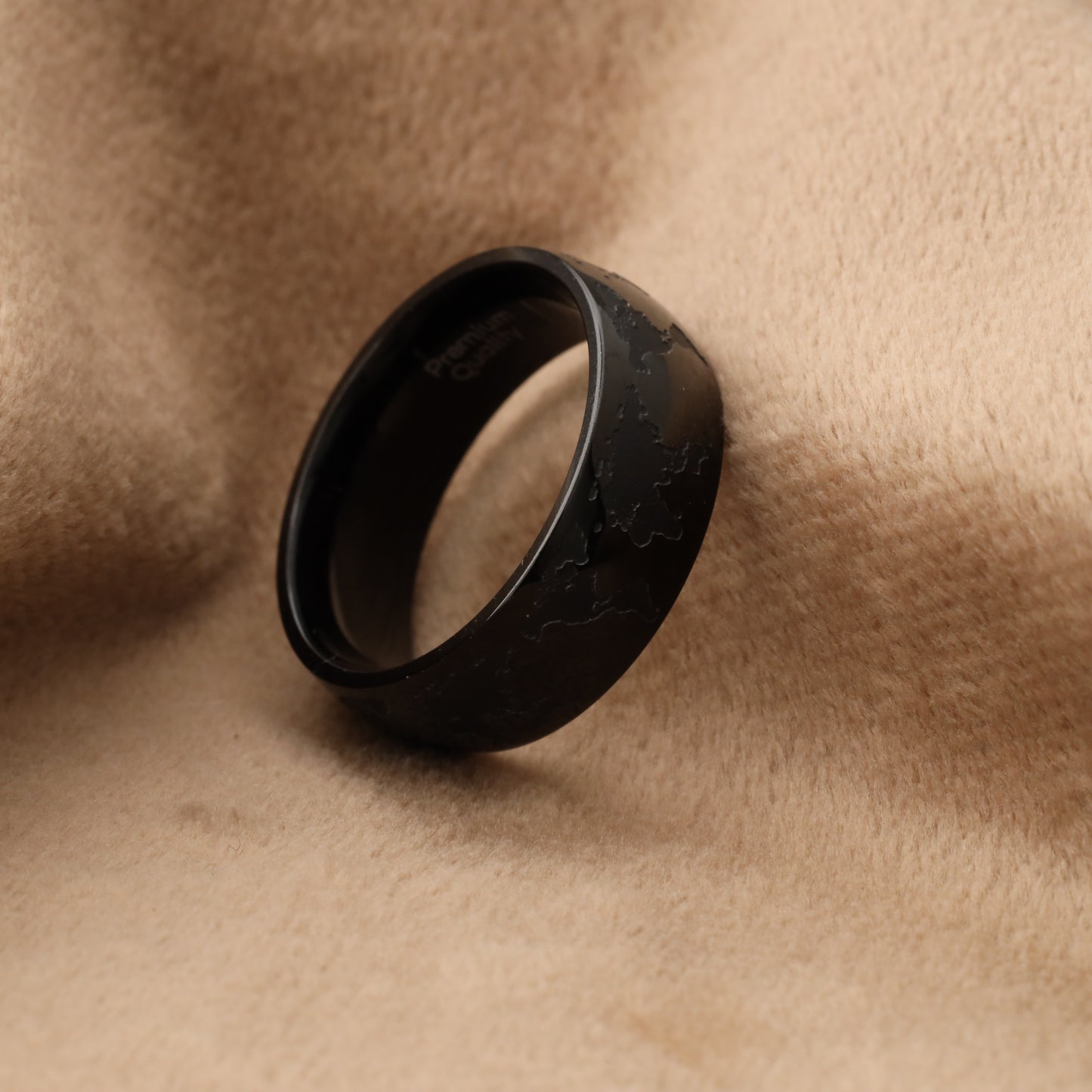 A327 Black Titanium Ring with World Map - Glossy Finish - Global Explorer Design