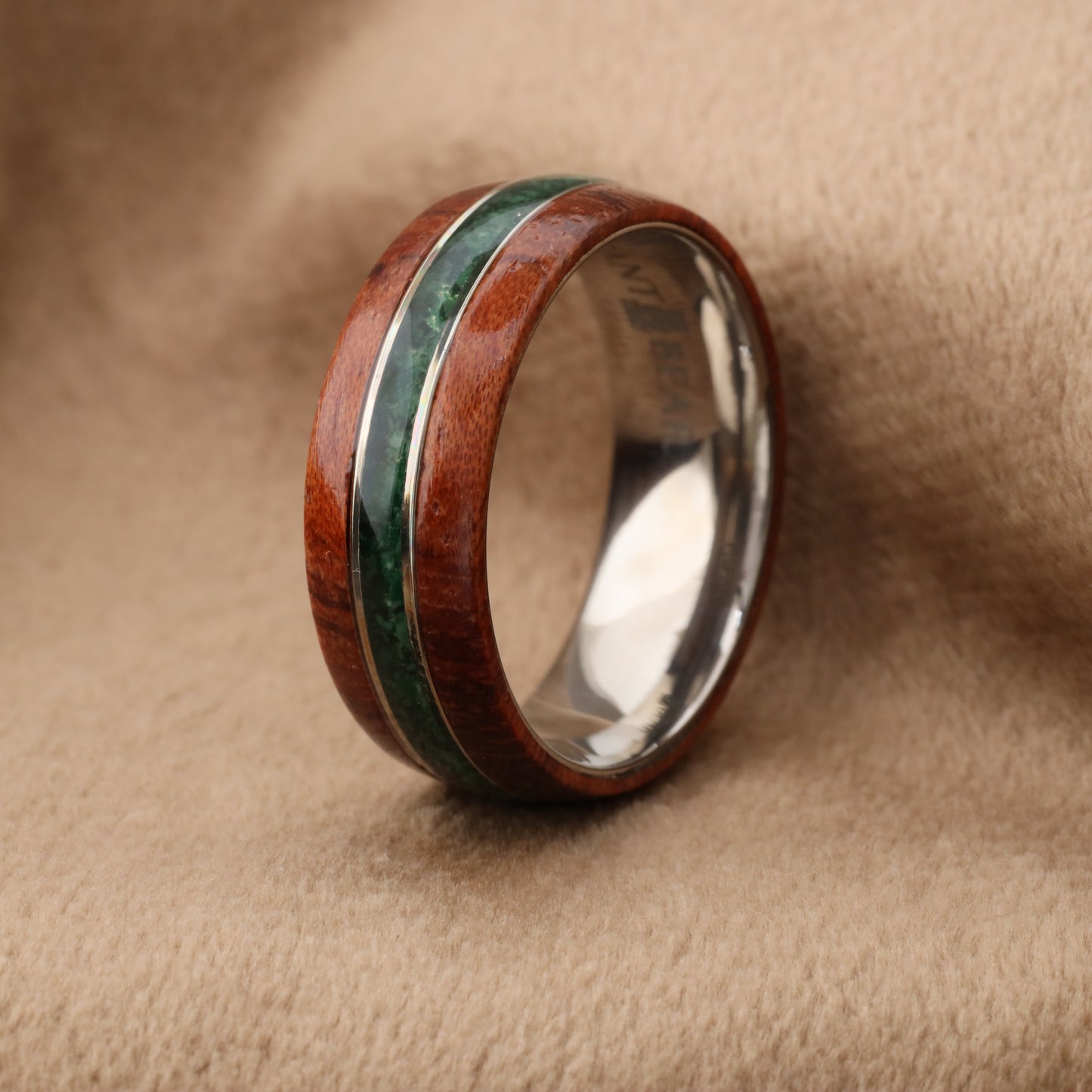 Brazilian Rosewood Ring with Malachite Stone Inlay - 8mm - A215