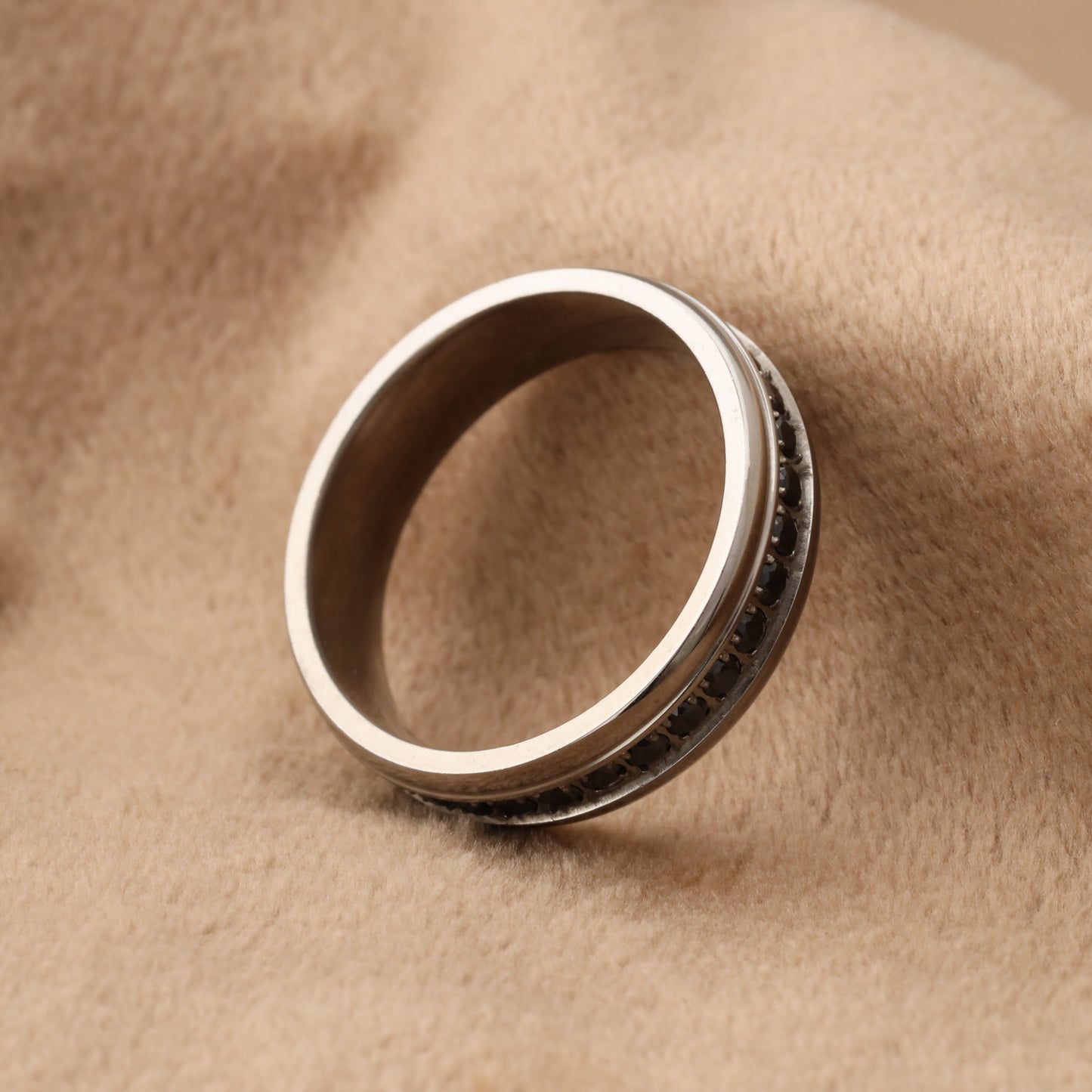 A331 Silver Titanium Ring with CZ Zircon Stones - 6.5mm Classic Design