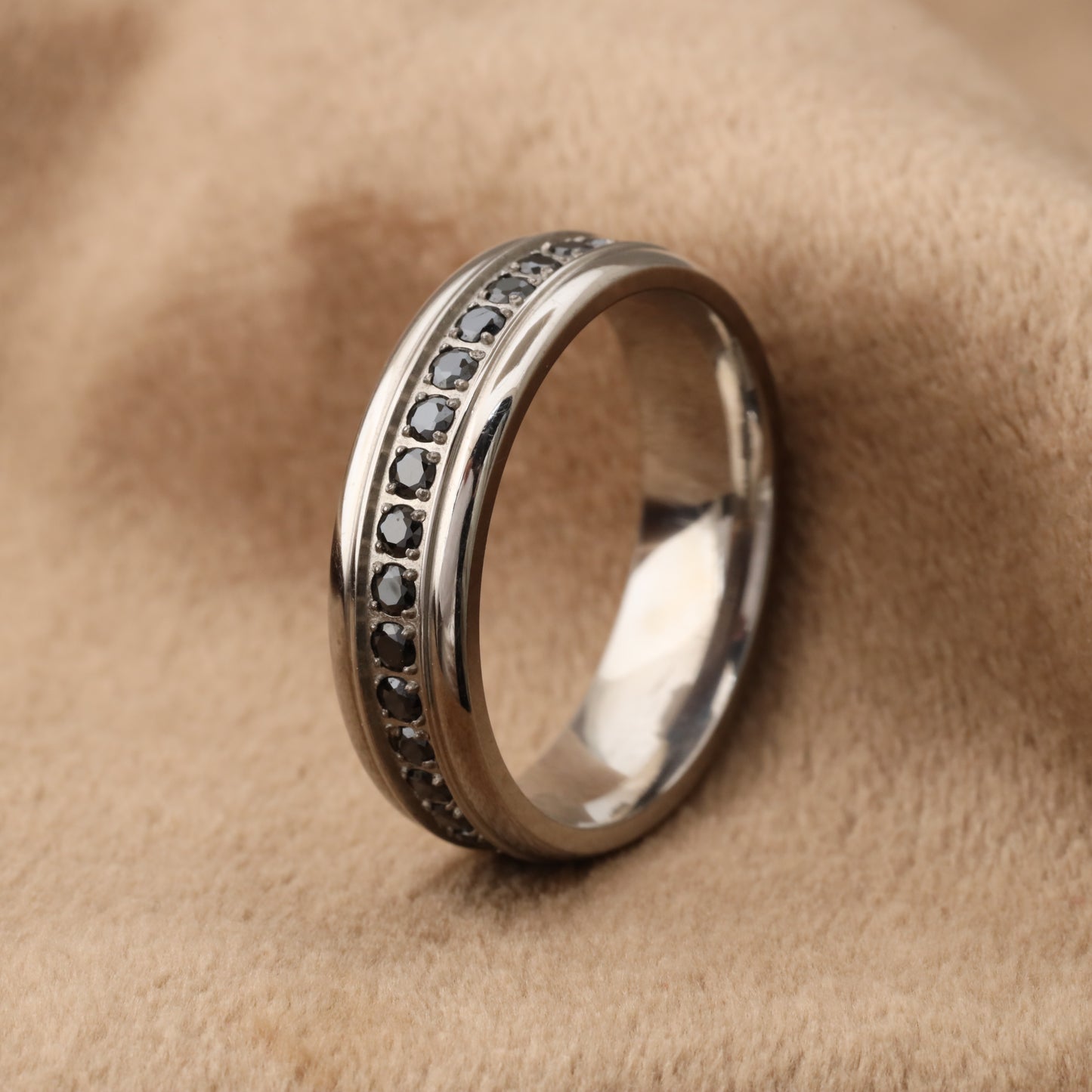 A331 Silver Titanium Ring with CZ Zircon Stones - 6.5mm Classic Design