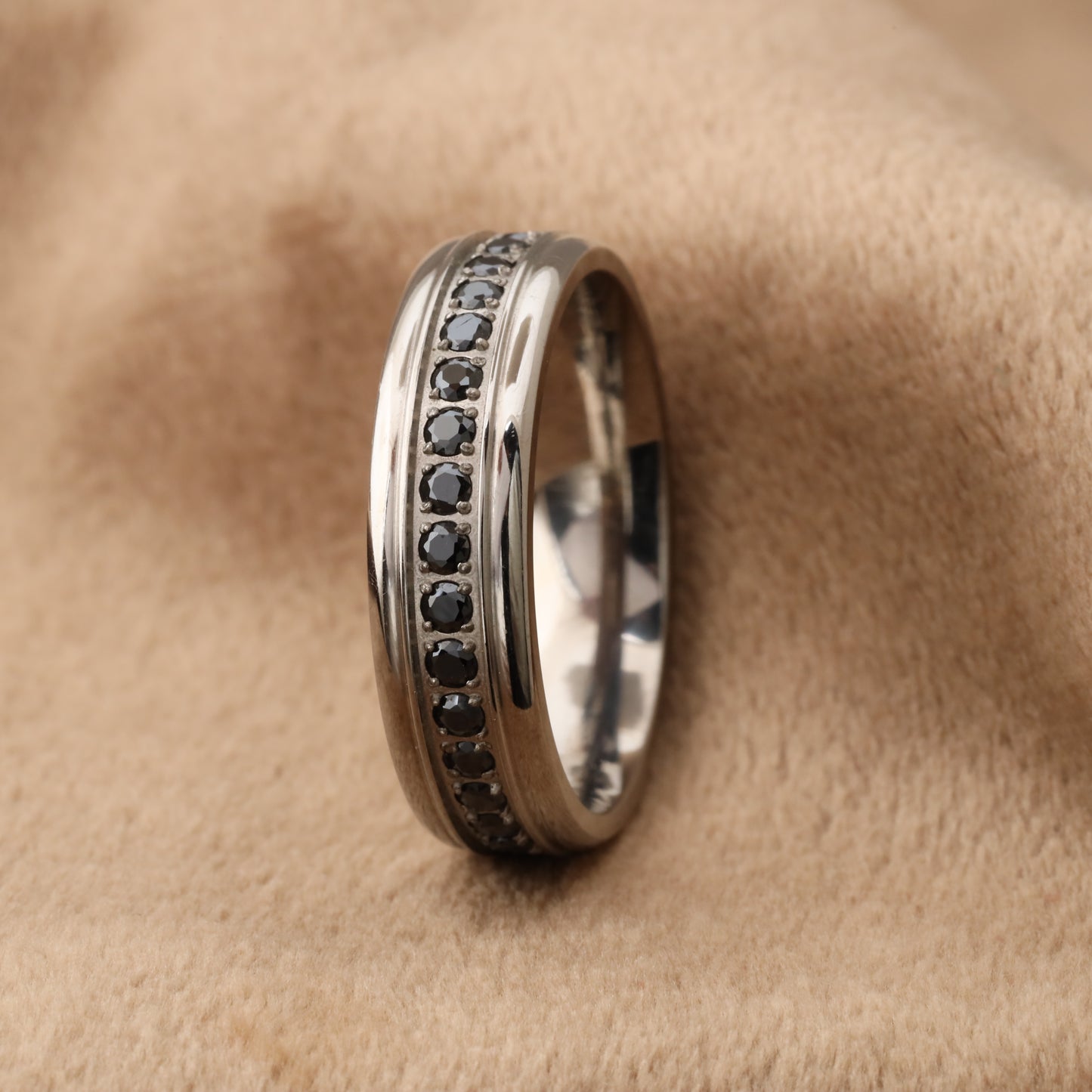 A331 Silver Titanium Ring with CZ Zircon Stones - 6.5mm Classic Design