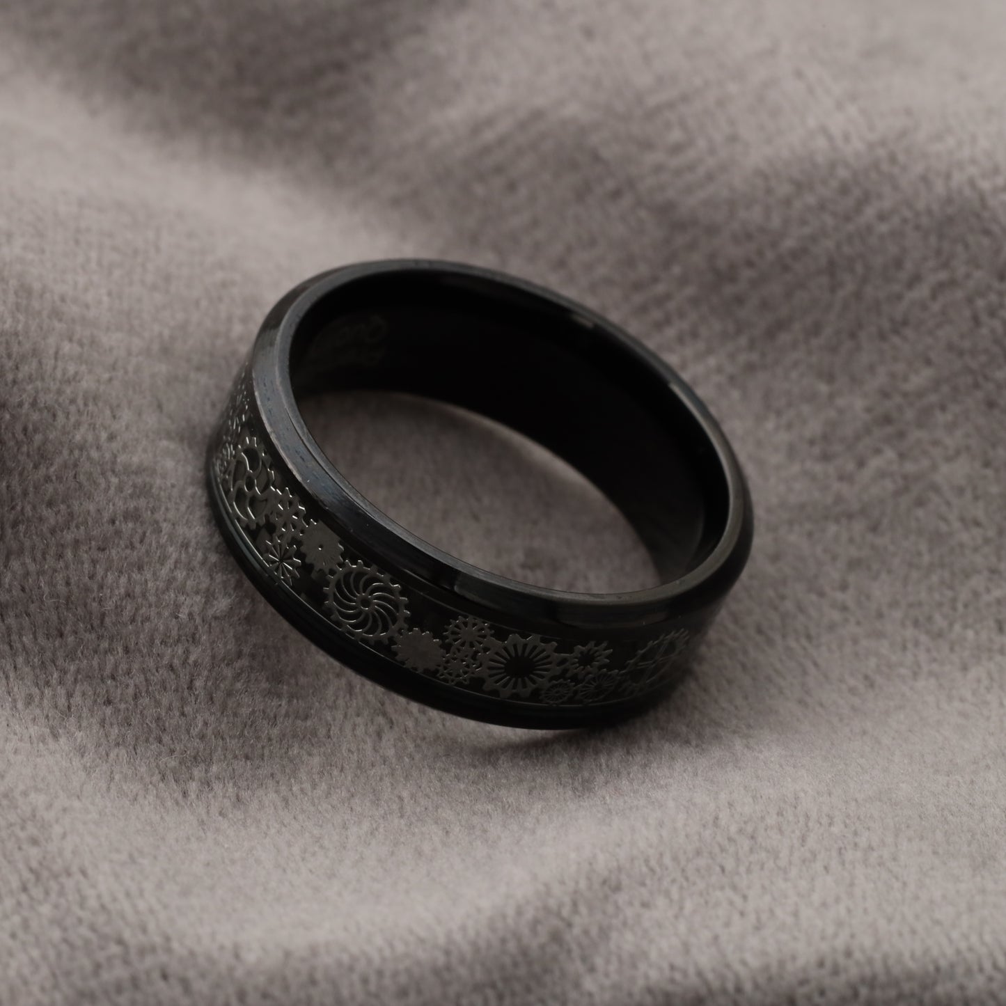 Titanium & Black Carbon Fiber Ring with Silver Gears - Industrial Design - 8mm - A332
