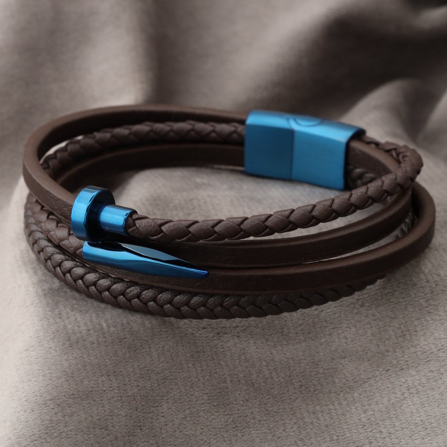 Men's brown leather bracelet with shiny blue metal buckle and magnetic lock(1103)