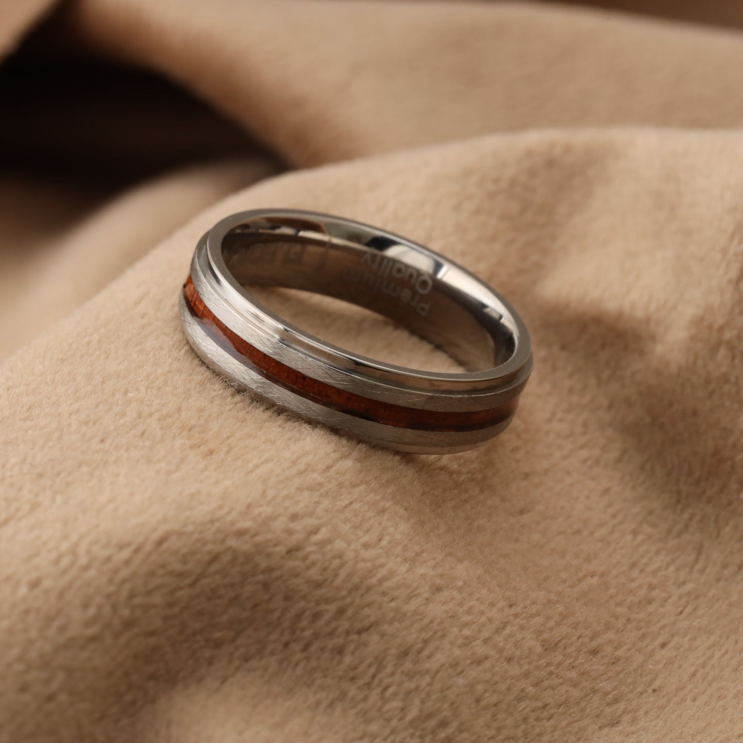 A204 Silver Titanium Ring with Koa Wood - 6mm Width - Natural Elegance