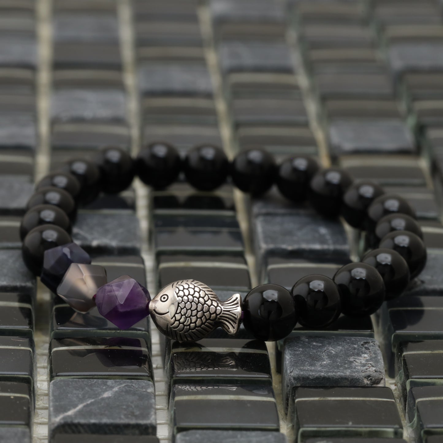 Fish & 3 Stones Bracelet - 925 Sterling Silver Big Fish Toy - 1 Stone Amethyst - 1 Cubic Stone - 1 Amazonite Cubic Stone - 1 Lazurite Cubic Stone - Onyx Class +AAA 8 mm Bracelet LU215