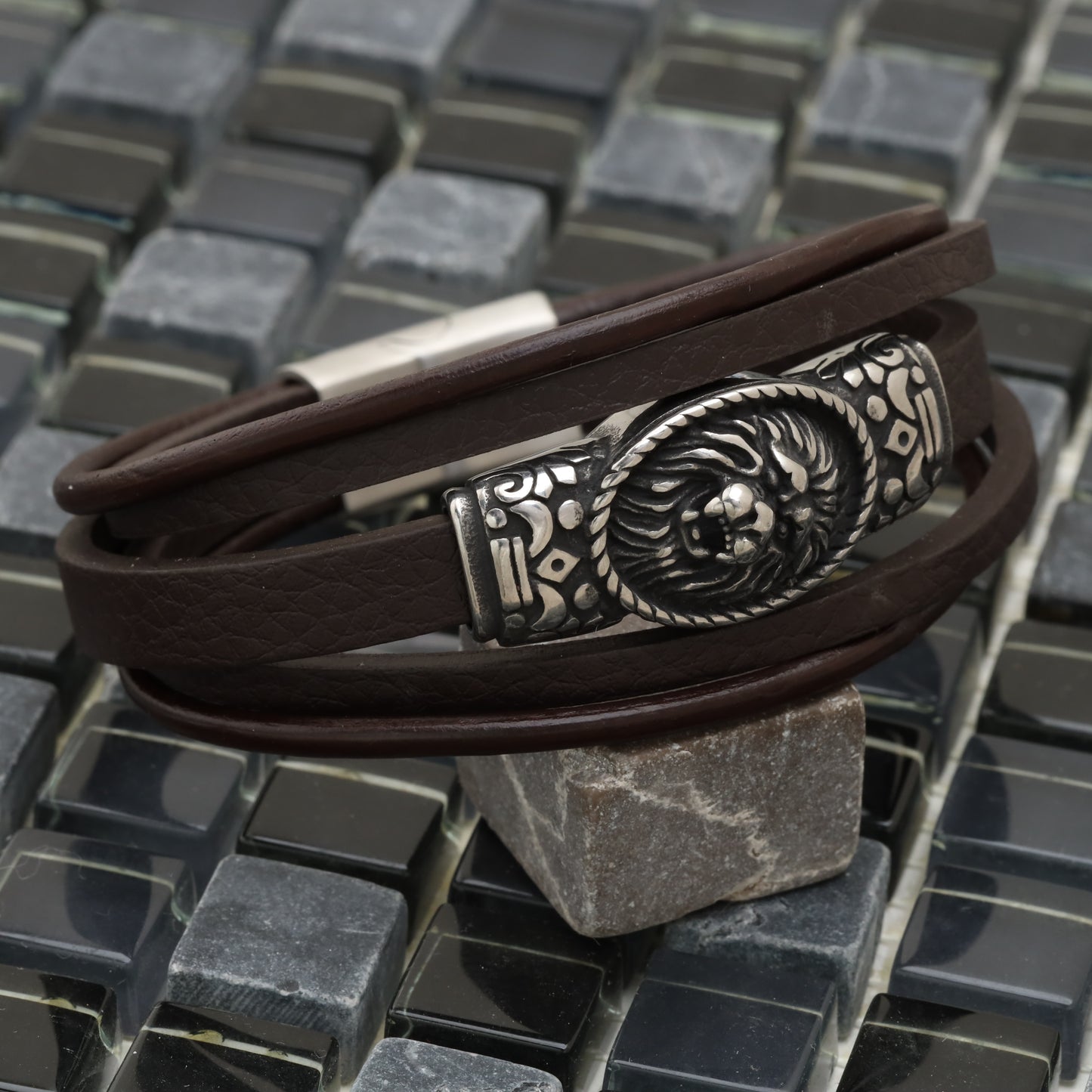 Lion Sealing Brown Genuine Leather Silver Stainless Steel Bracelet   L1195