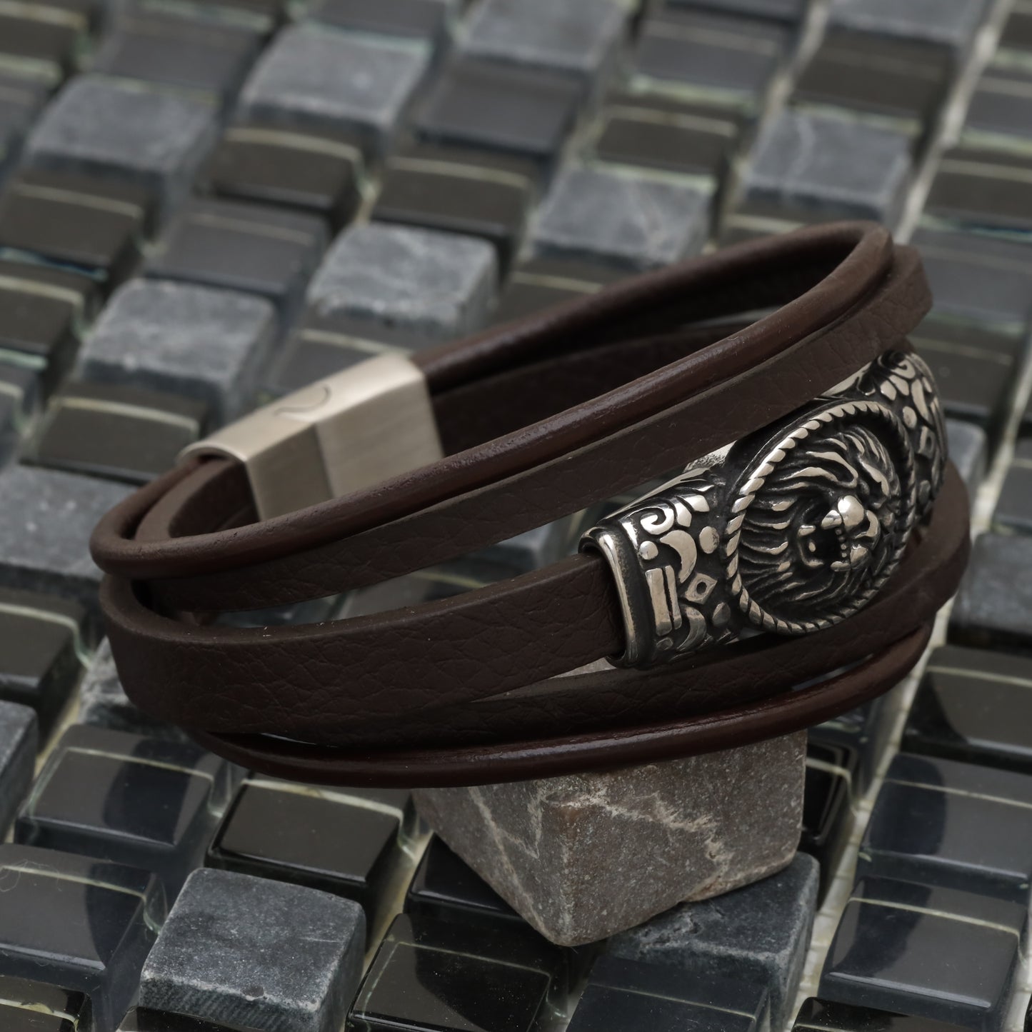 Lion Sealing Brown Genuine Leather Silver Stainless Steel Bracelet   L1195