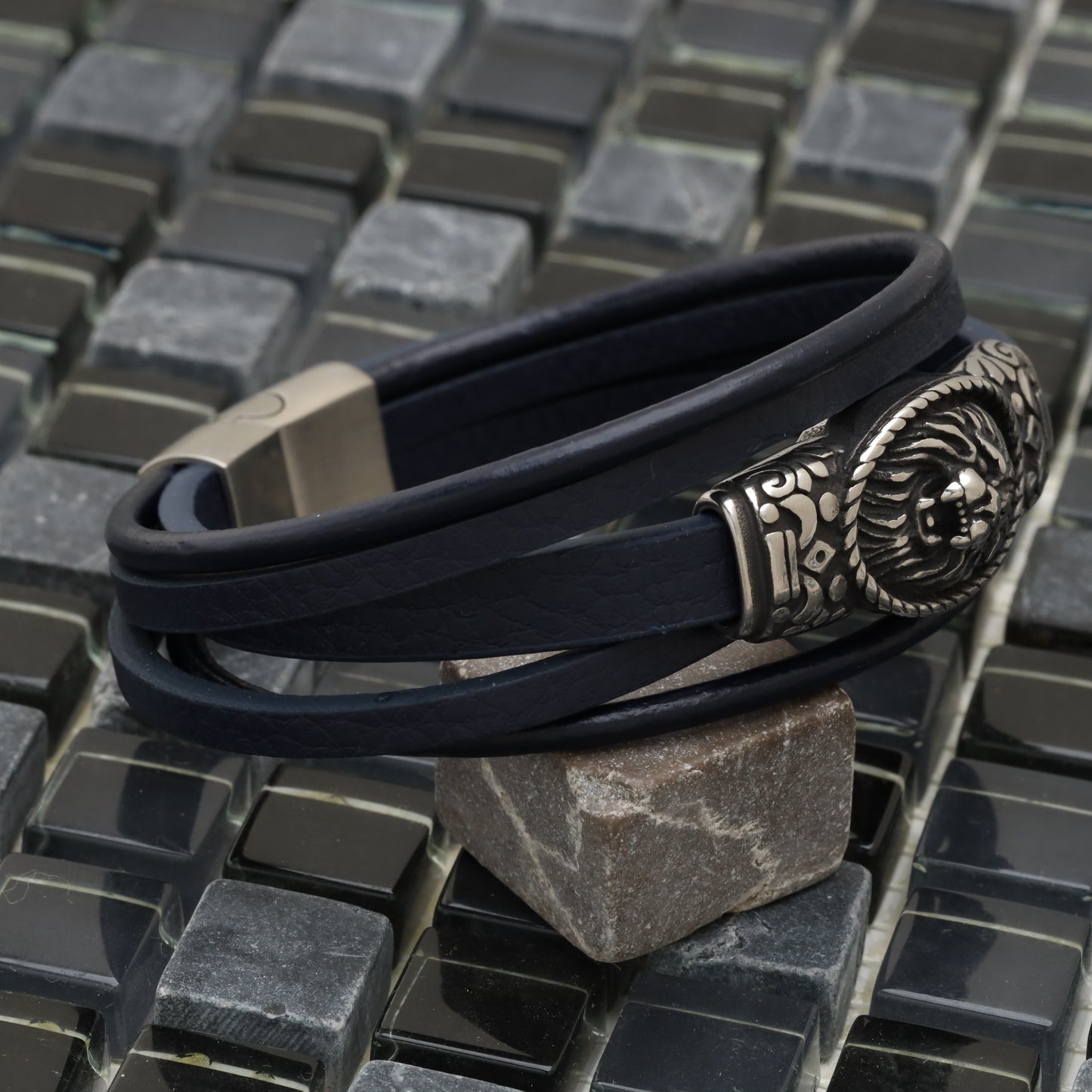 Lion Sealing Blue Genuine Leather Silver Stainless Steel Bracelet L1199