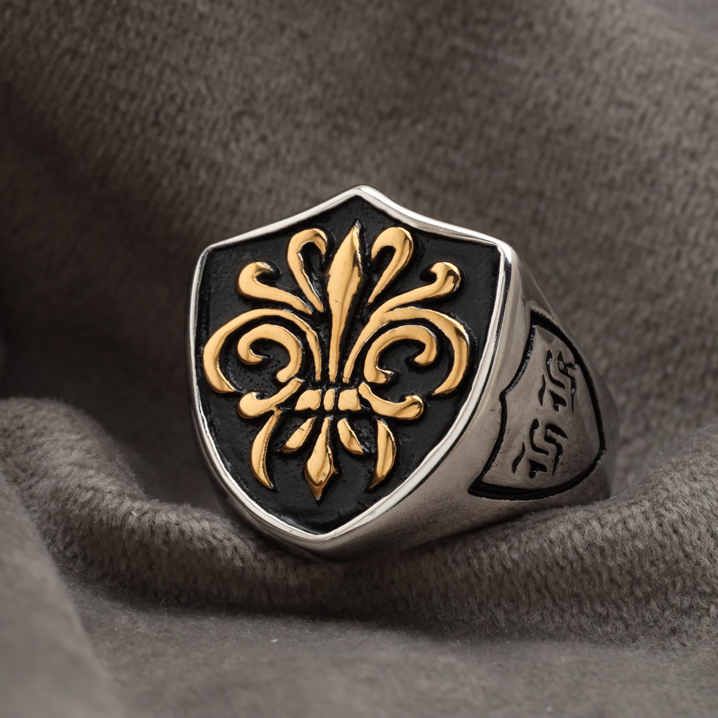 Golden Fleur de Lis Shield Silver Stainless Steel Ring R25