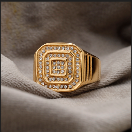 R46 – Luxury Gold Geometric Crystal-Encrusted Ring