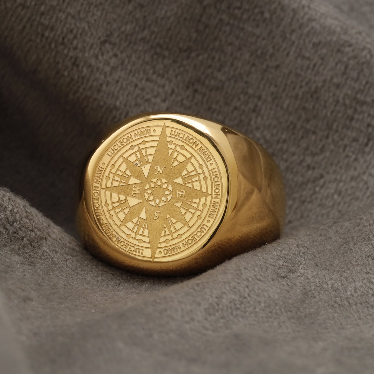 Compass Rose Golden Stainless Steel Ring R9