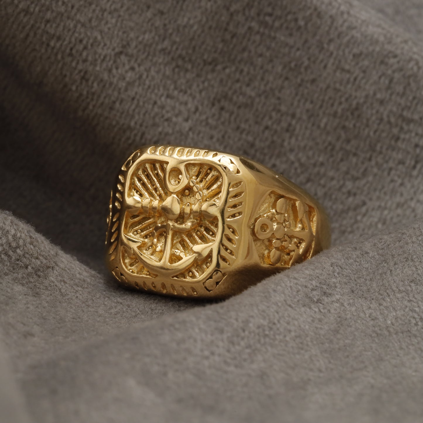 Anchor Filigree Golden Stainless Steel Ring R11