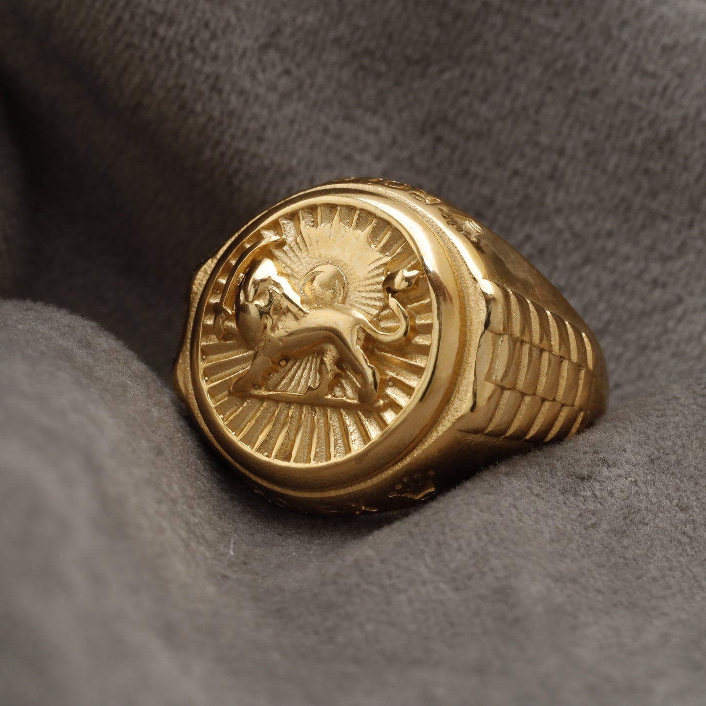 Gold Lion & Sun Signet Ring with Watch Gold Stainless Steel Ring R39